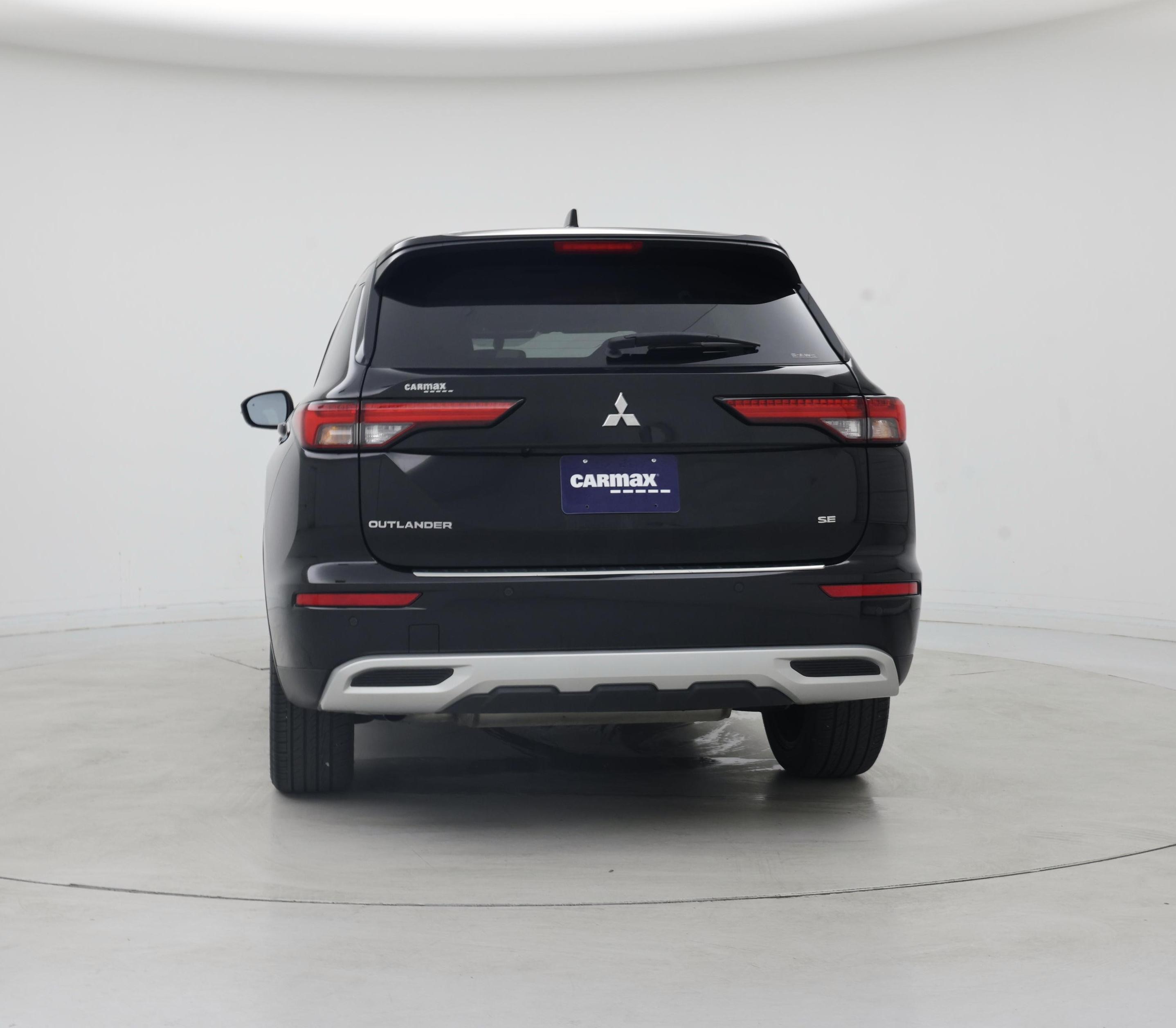 Thumbnail: 2022 Mitsubishi Outlander - 6