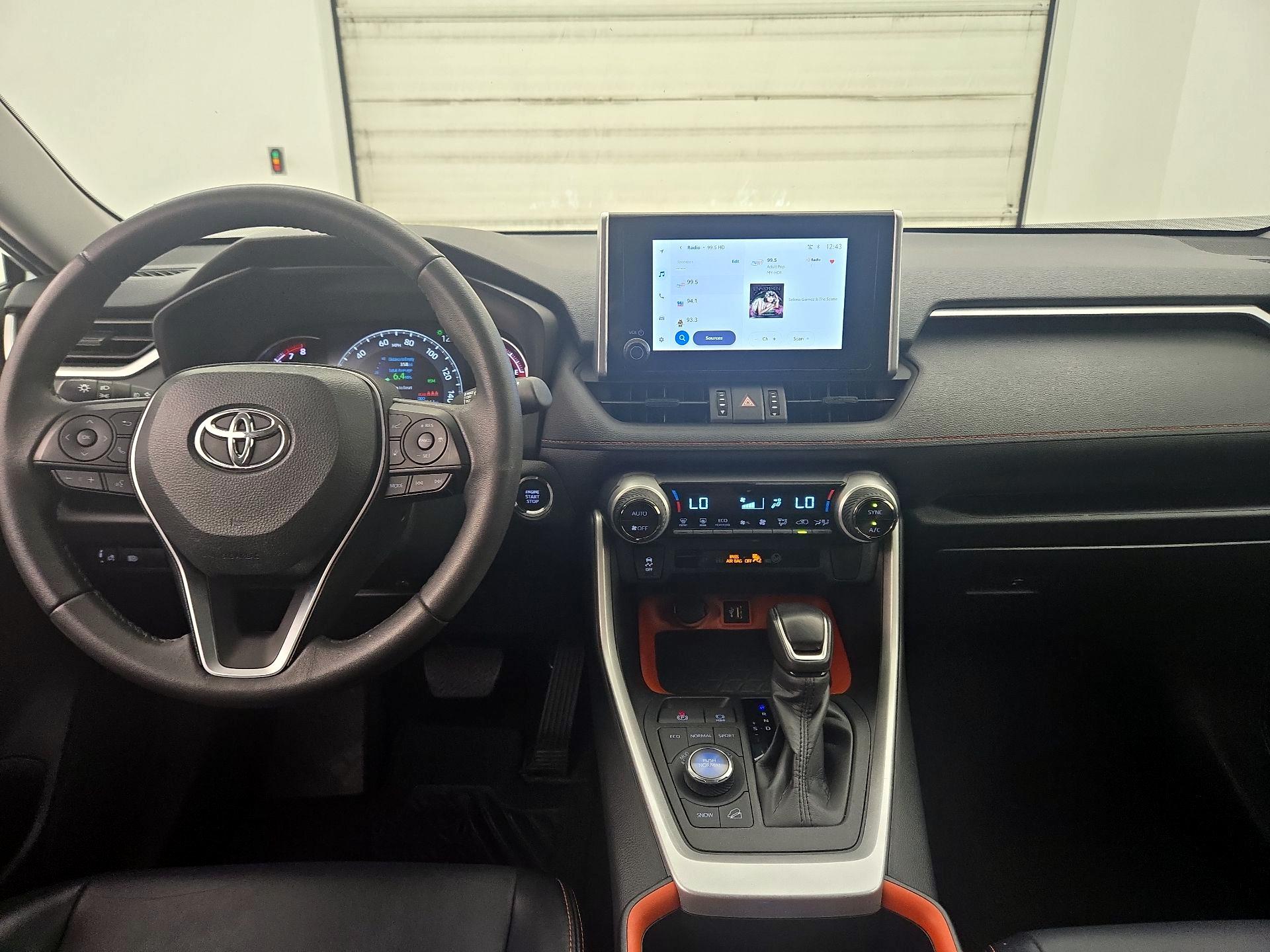 Thumbnail: 2024 Toyota RAV4 - 9