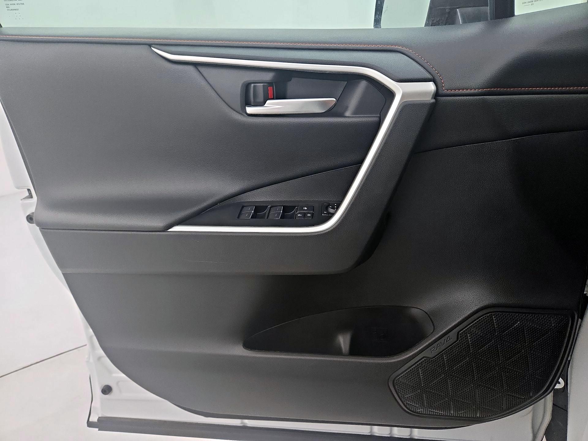 Thumbnail: 2024 Toyota RAV4 - 12