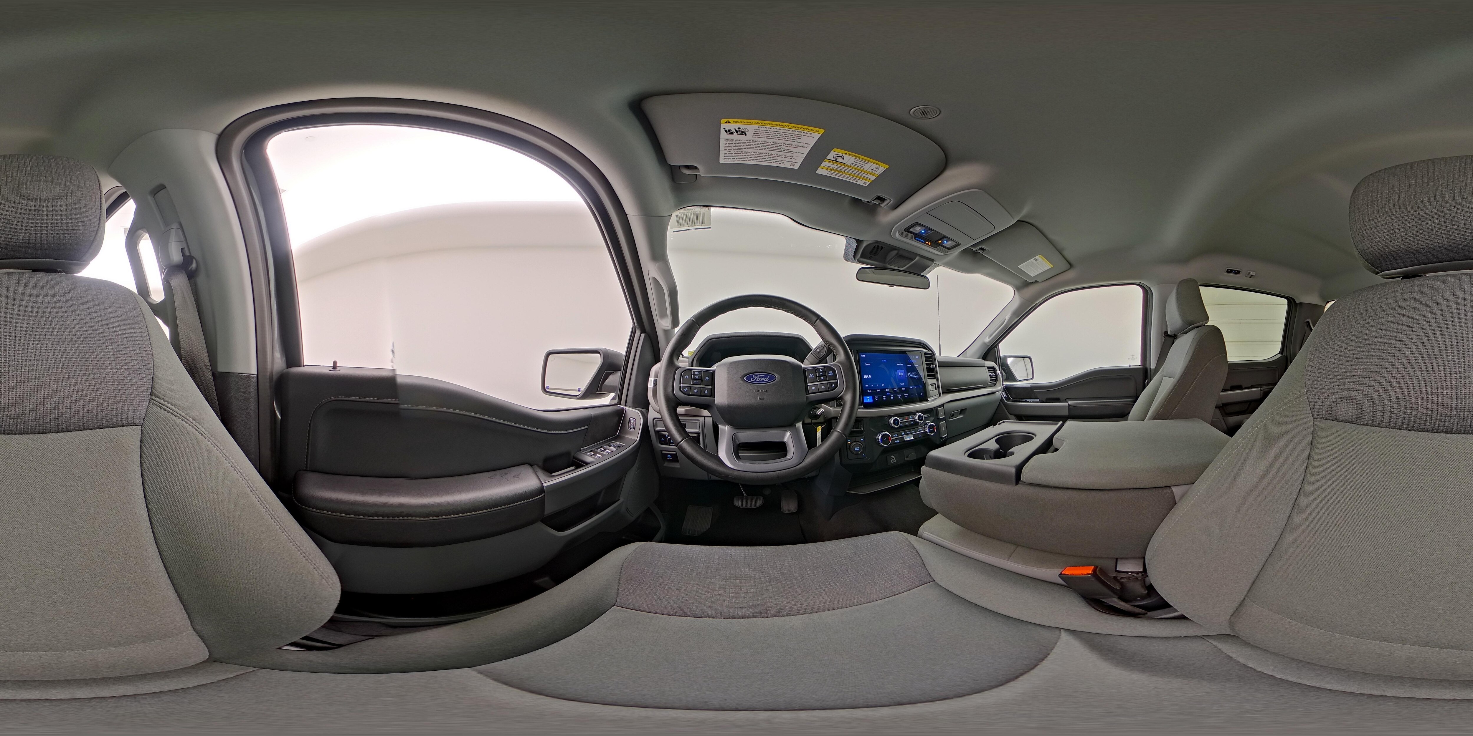 2025 Ford F-150 XLT - Photo 26