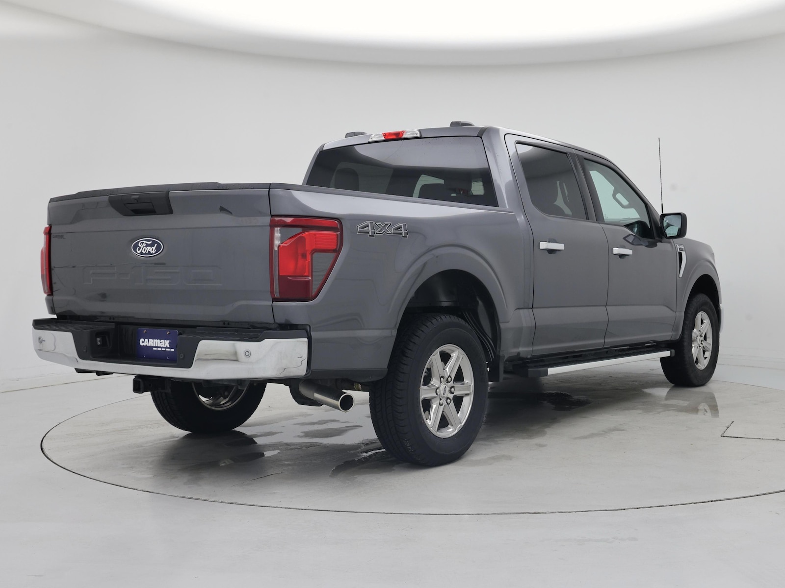 2025 Ford F-150 XLT - Photo 9