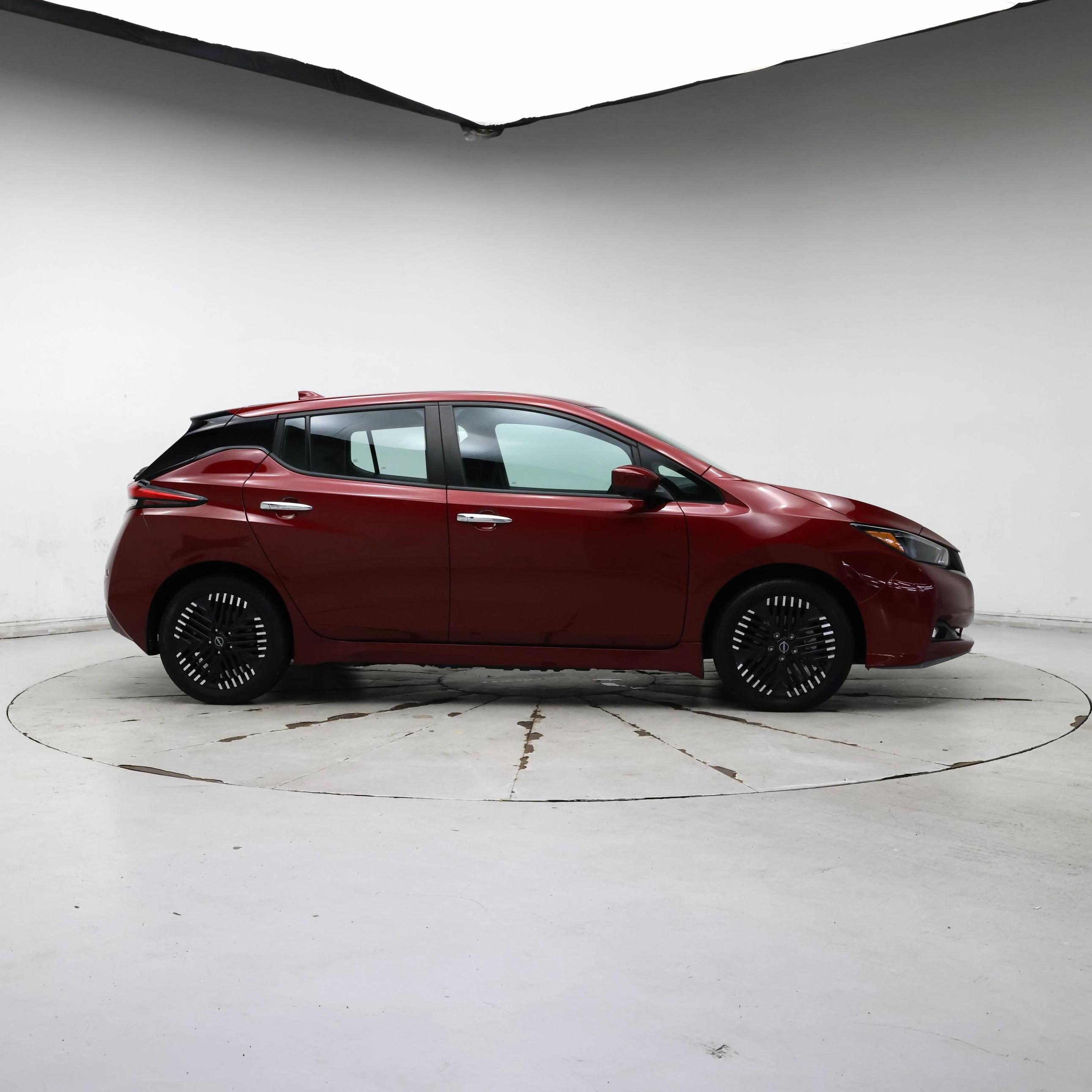 Thumbnail: 2024 Nissan Leaf - 7