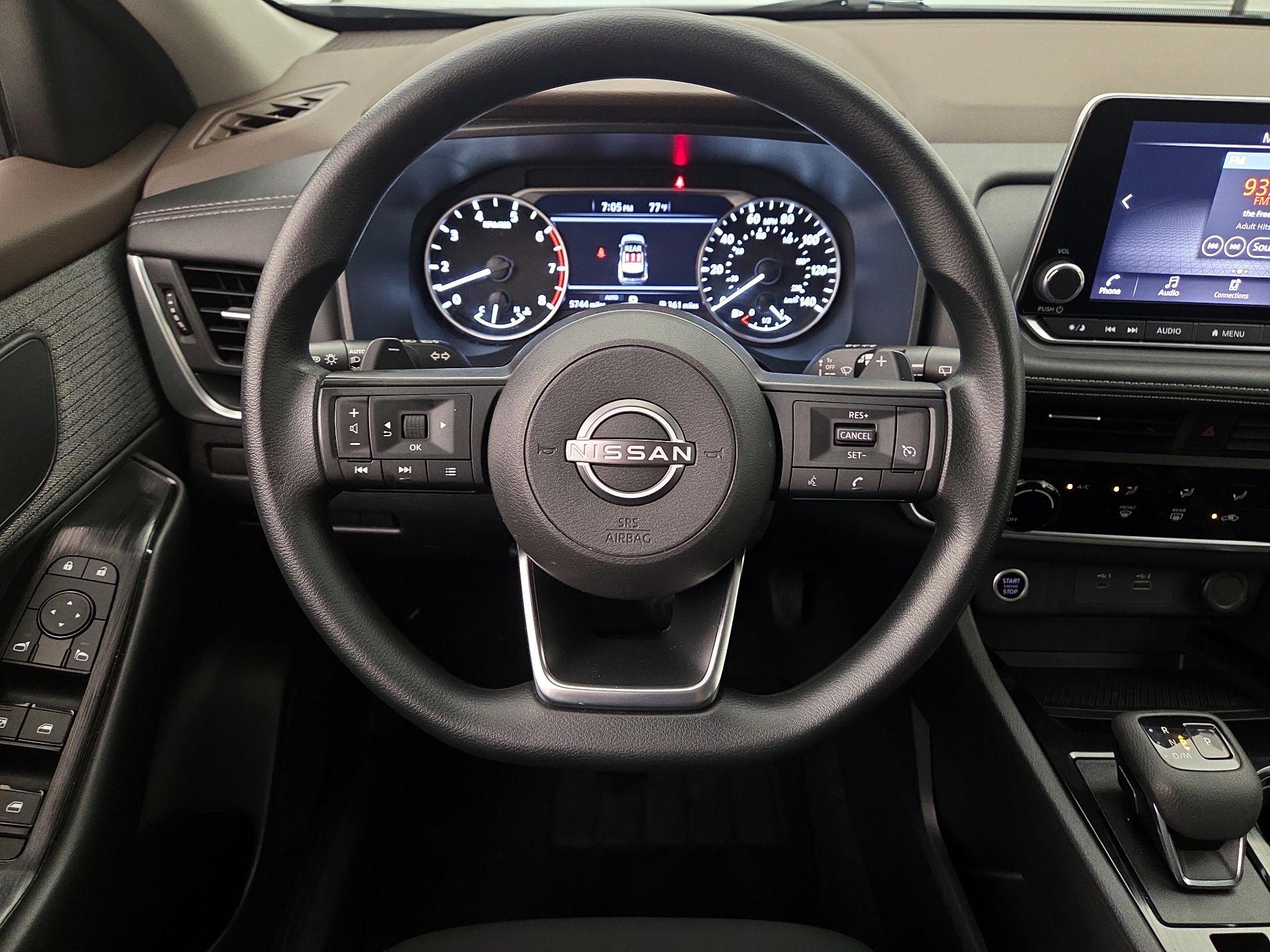 Thumbnail: 2023 Nissan Rogue - 10
