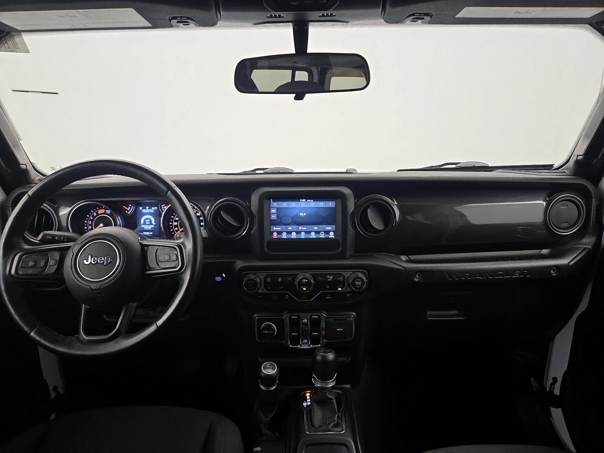 Thumbnail: 2022 Jeep Wrangler - 9