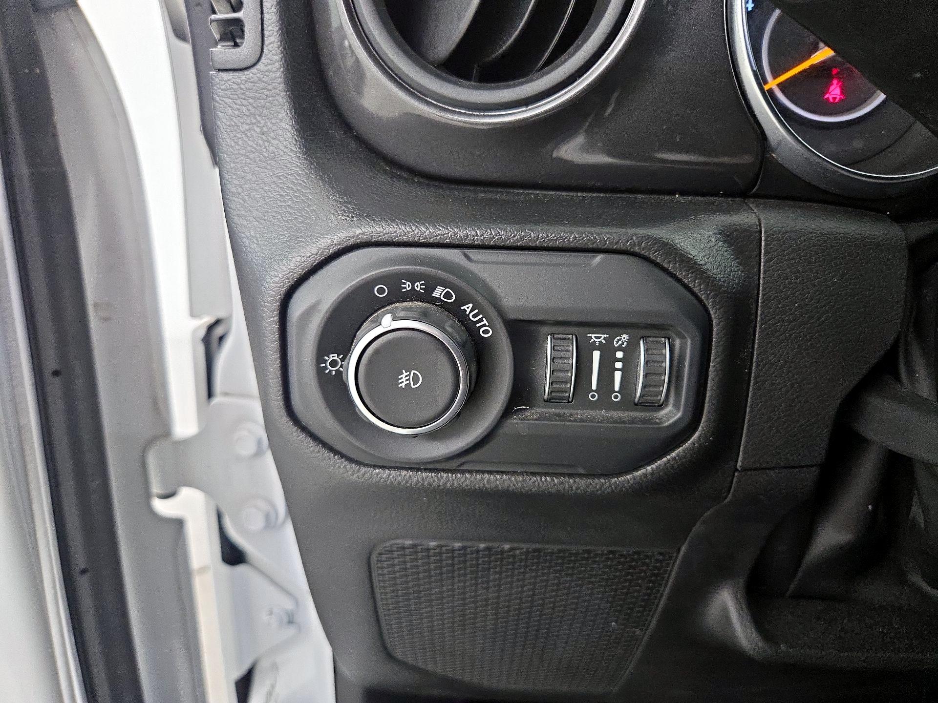 Thumbnail: 2022 Jeep Wrangler - 13