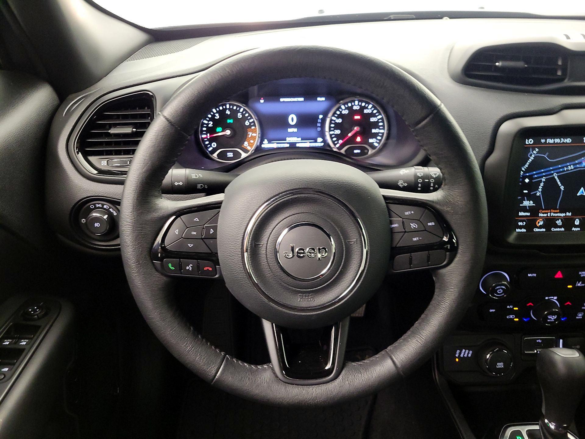 Thumbnail: 2022 Jeep Renegade - 10