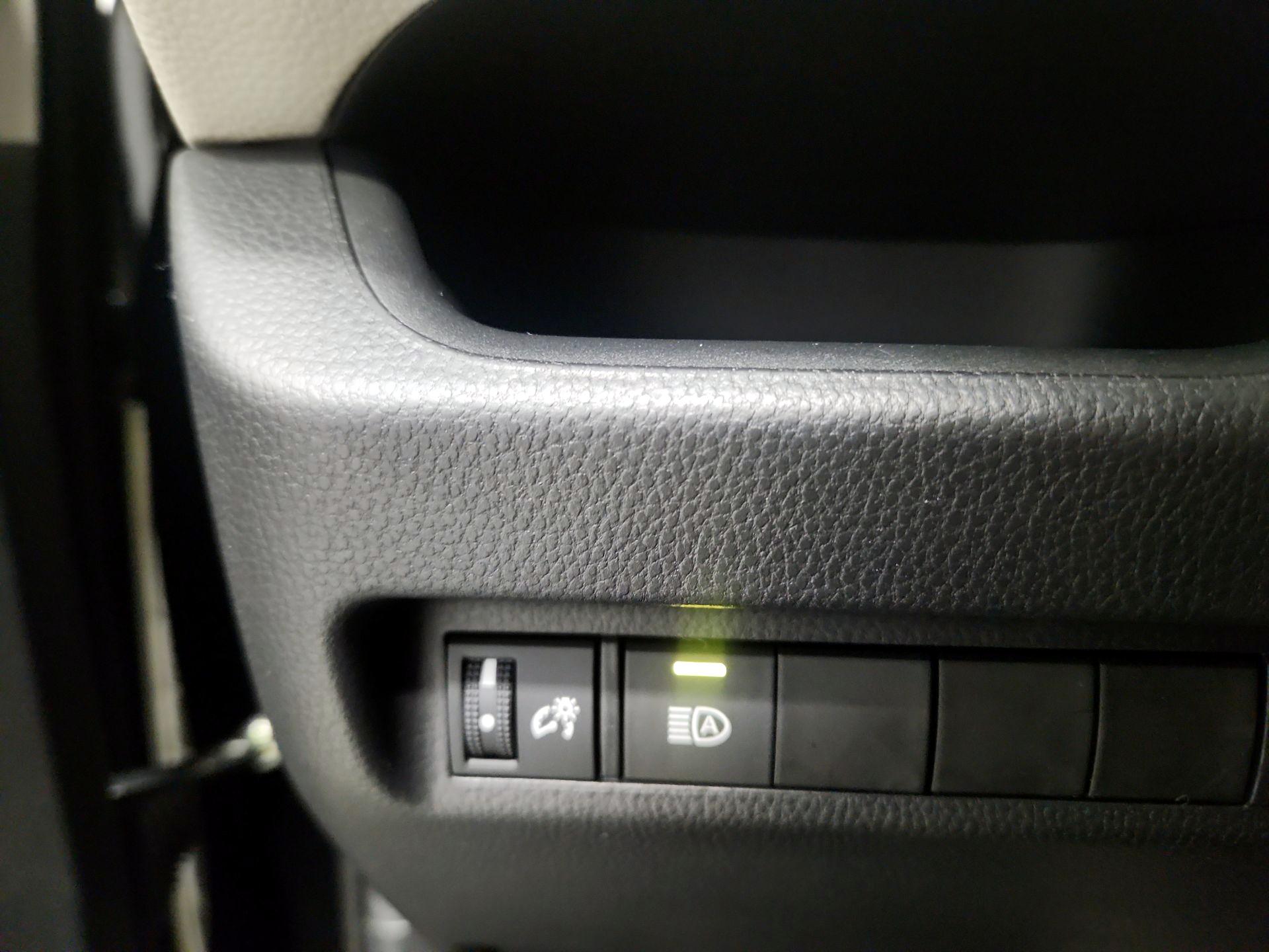 Thumbnail: 2021 Toyota RAV4 - 13