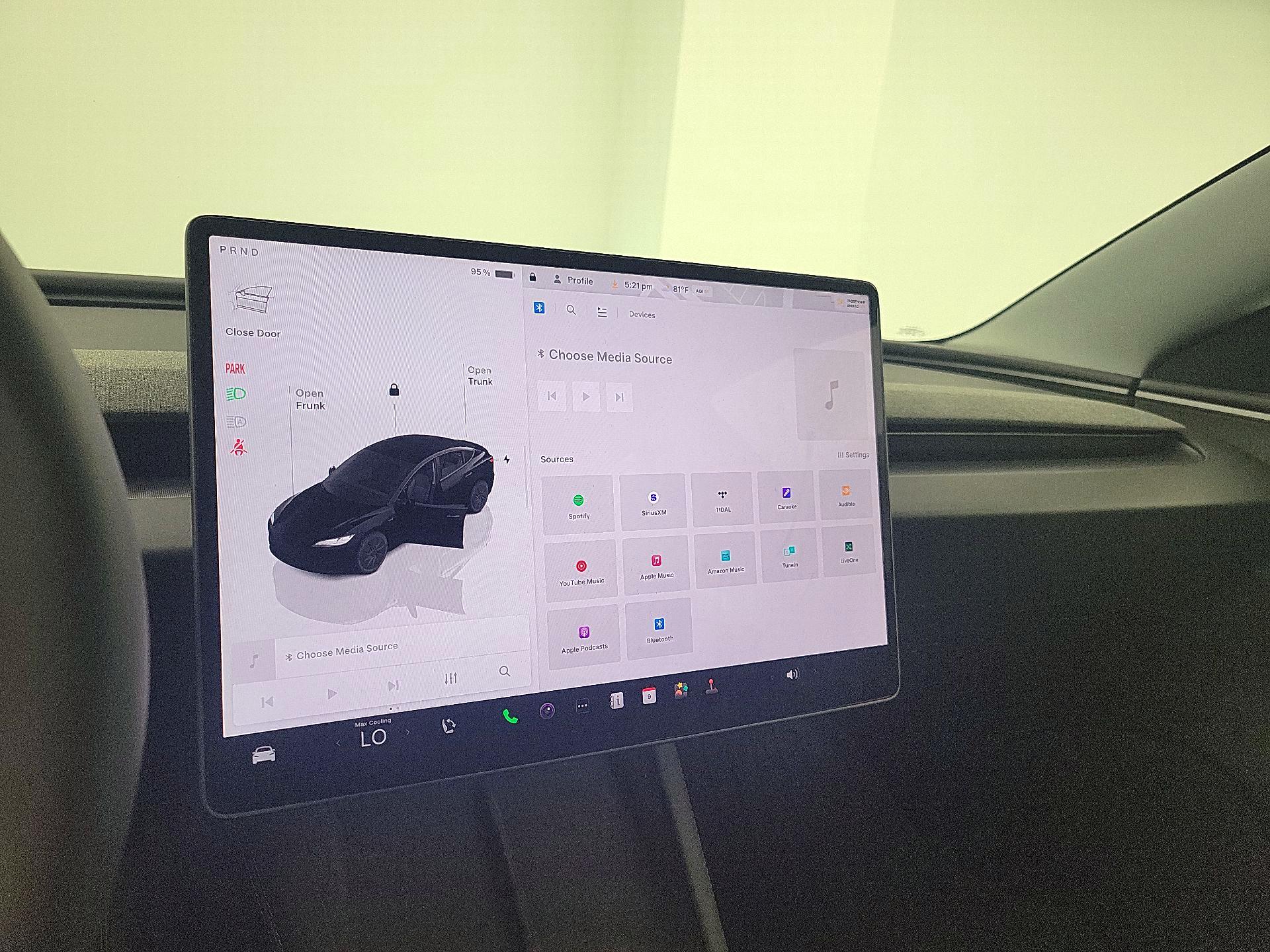 Thumbnail: 2025 Tesla Model 3 - 15