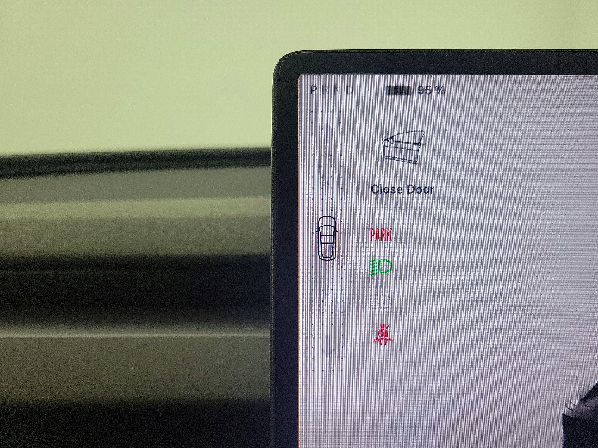 Thumbnail: 2025 Tesla Model 3 - 17