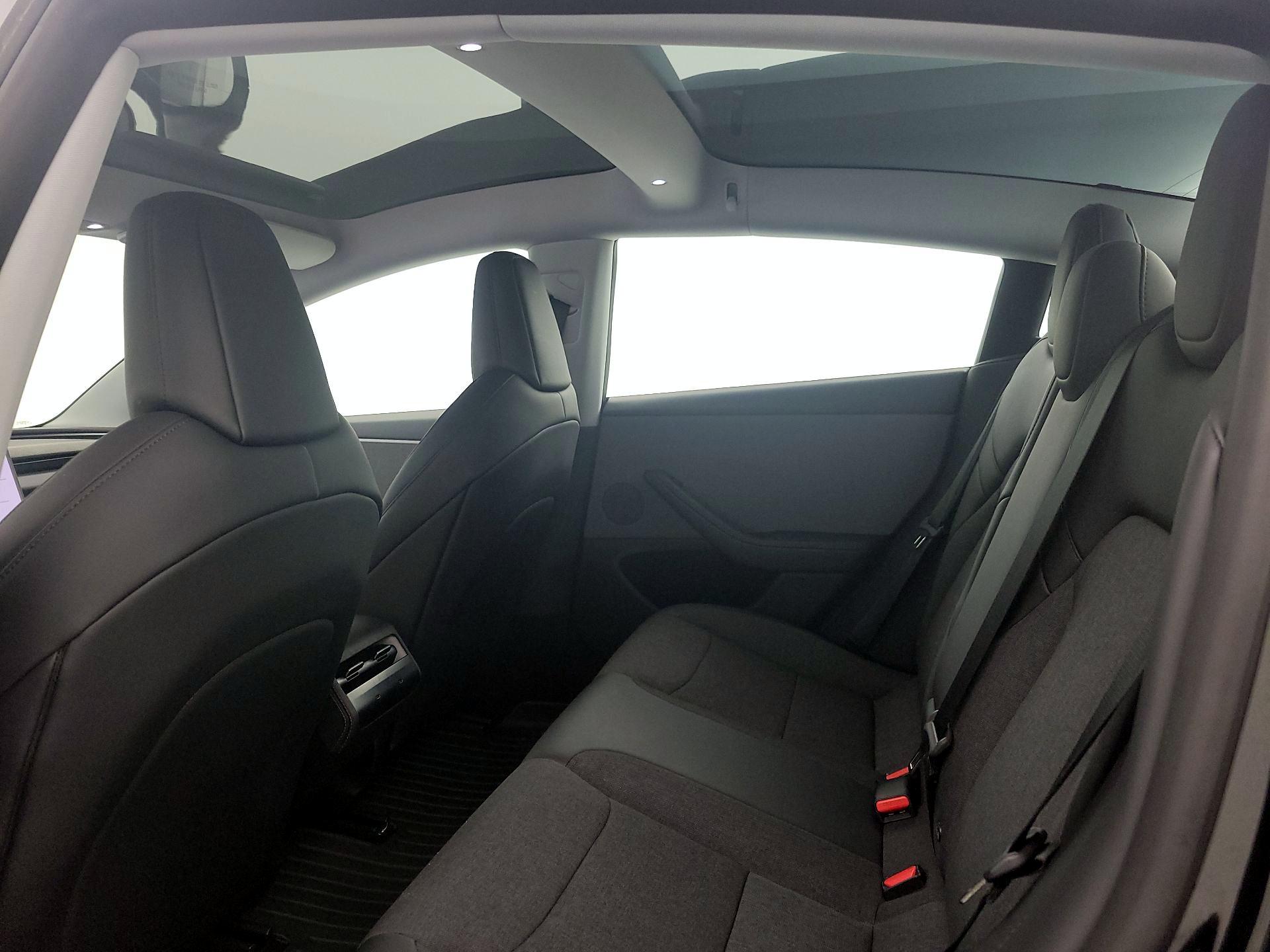 Thumbnail: 2025 Tesla Model 3 - 19