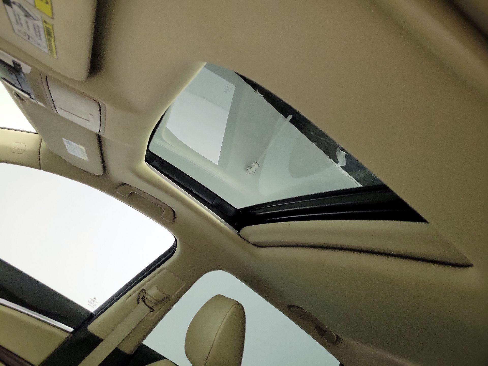 Thumbnail: 2016 Acura MDX - 18
