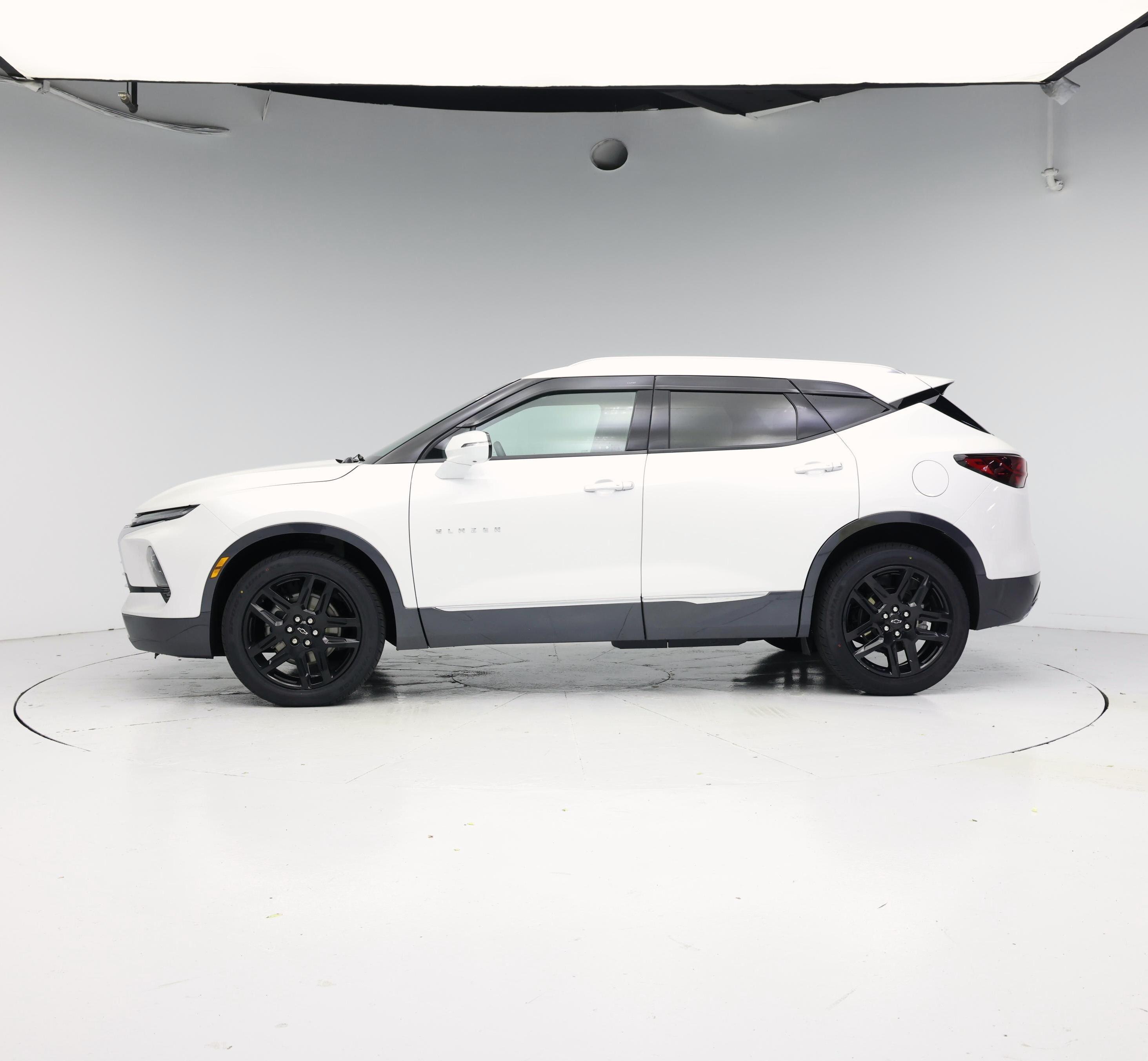 Thumbnail: 2023 Chevrolet Blazer - 3