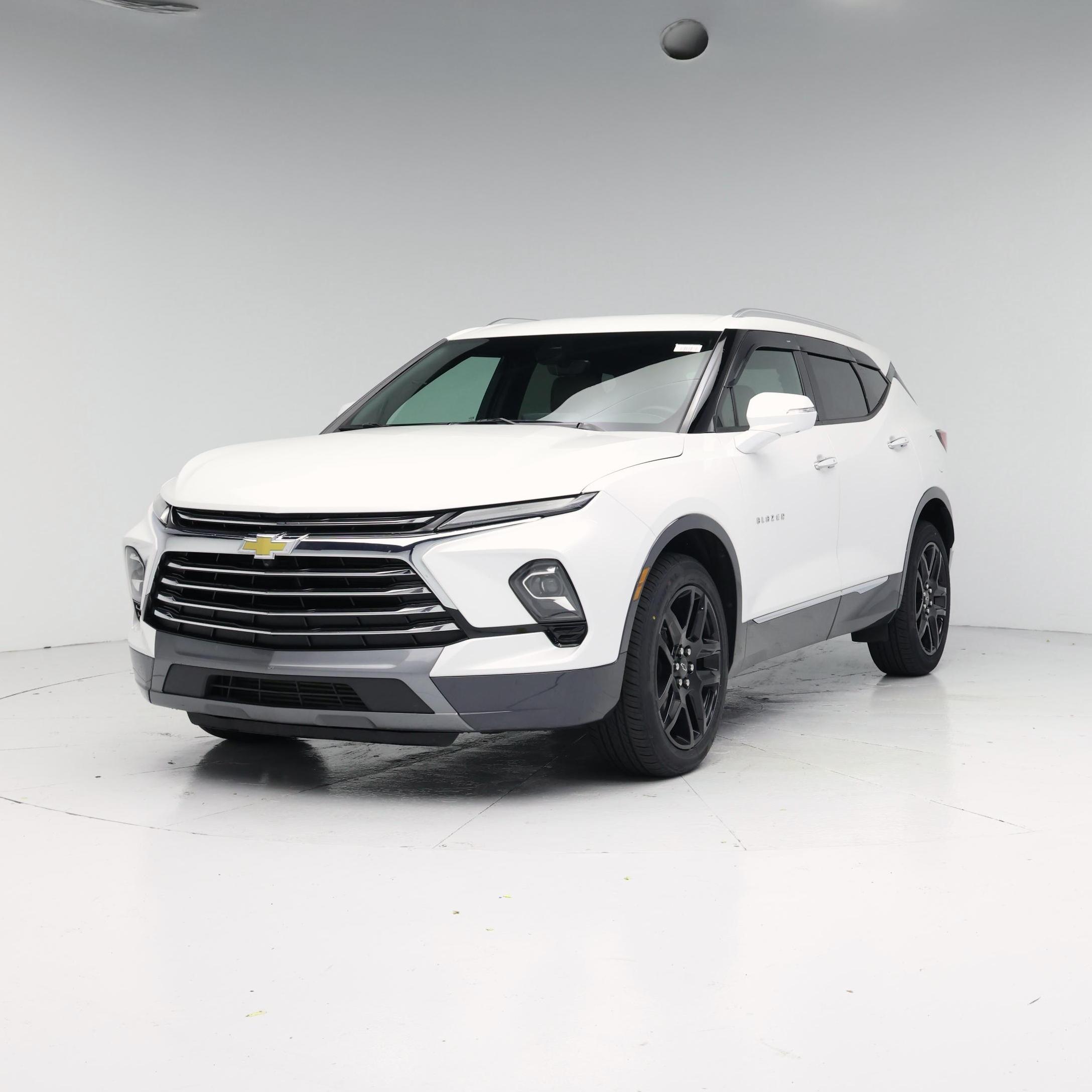 Thumbnail: 2023 Chevrolet Blazer - 4