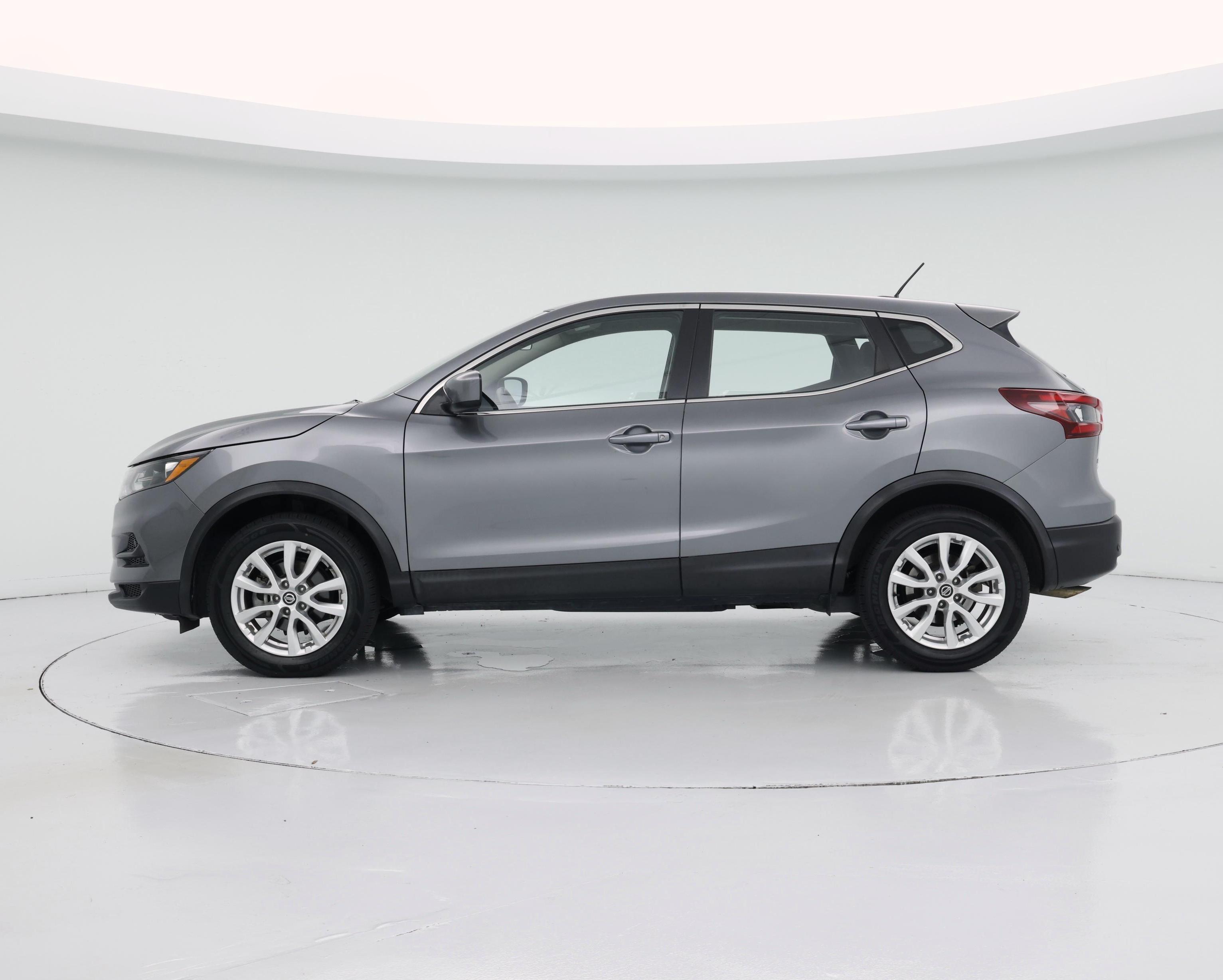 Thumbnail: 2022 Nissan Rogue Sport - 3