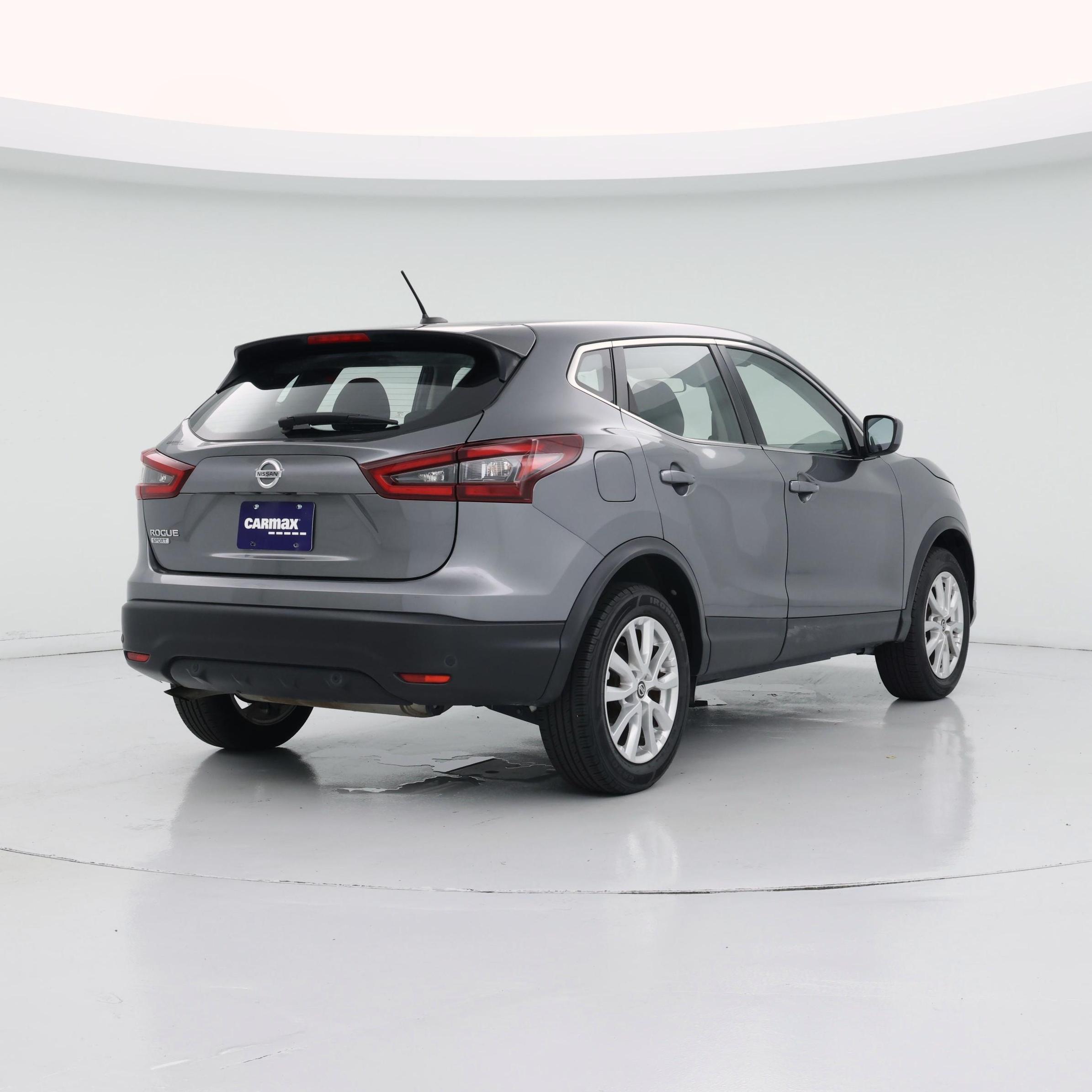 Thumbnail: 2022 Nissan Rogue Sport - 8