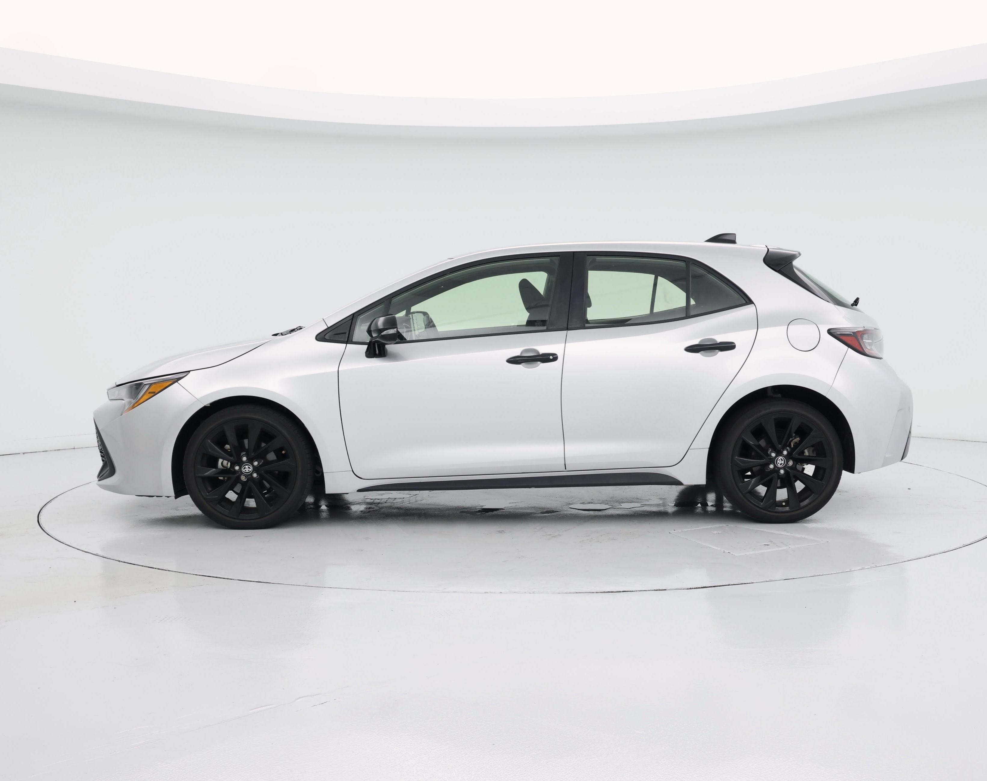 Thumbnail: 2022 Toyota Corolla - 3