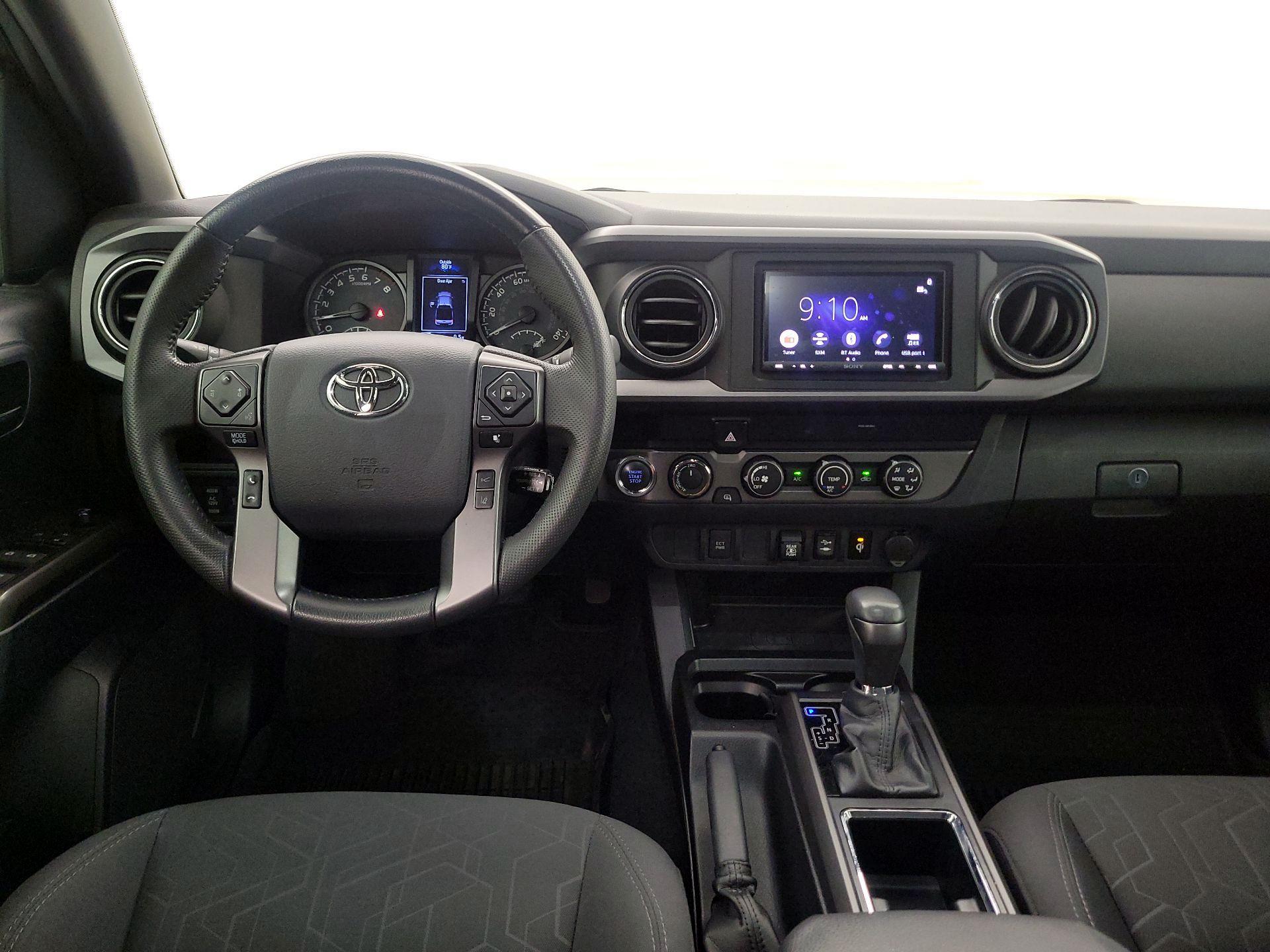 Thumbnail: 2019 Toyota Tacoma - 10