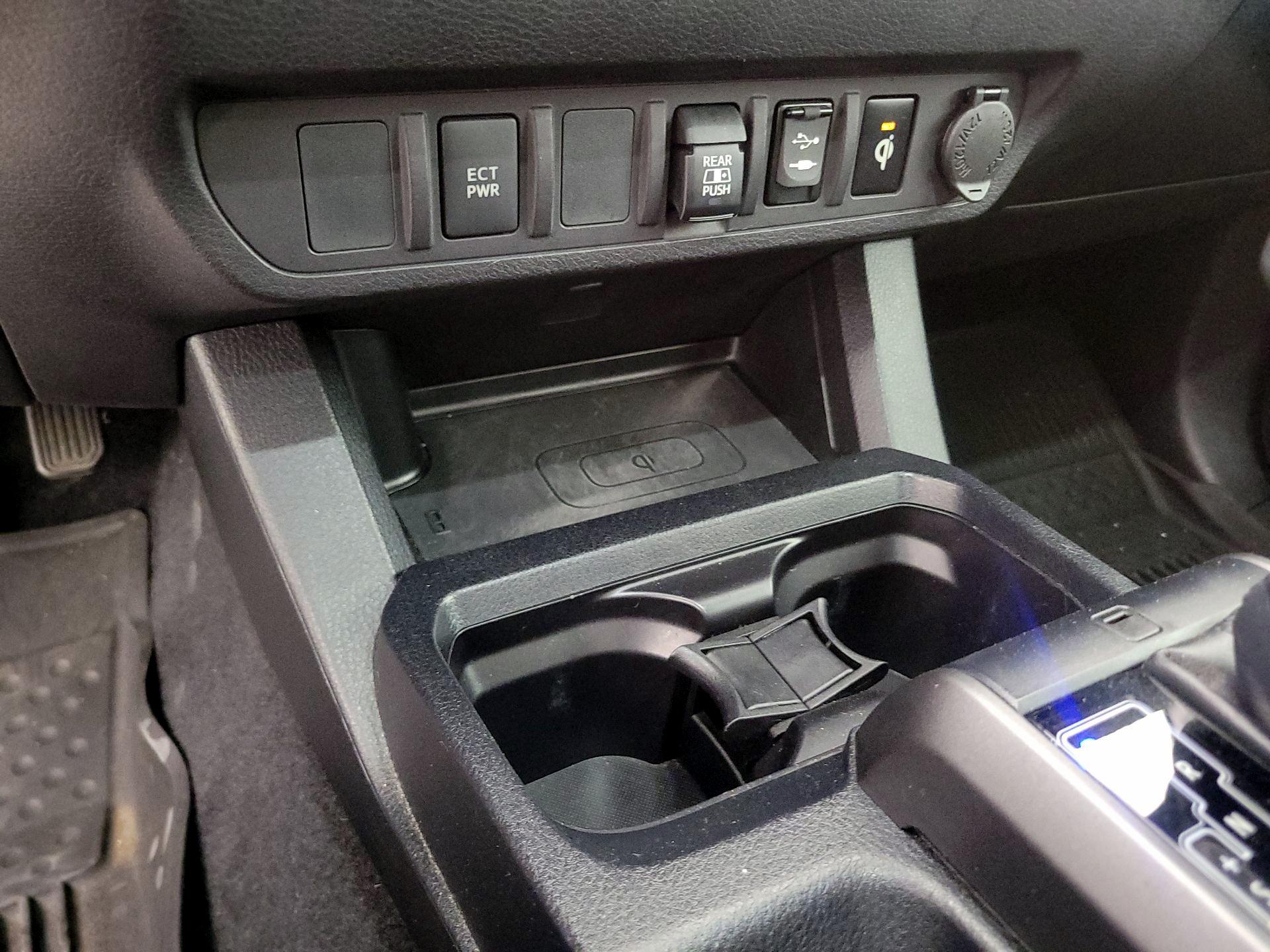 Thumbnail: 2019 Toyota Tacoma - 18