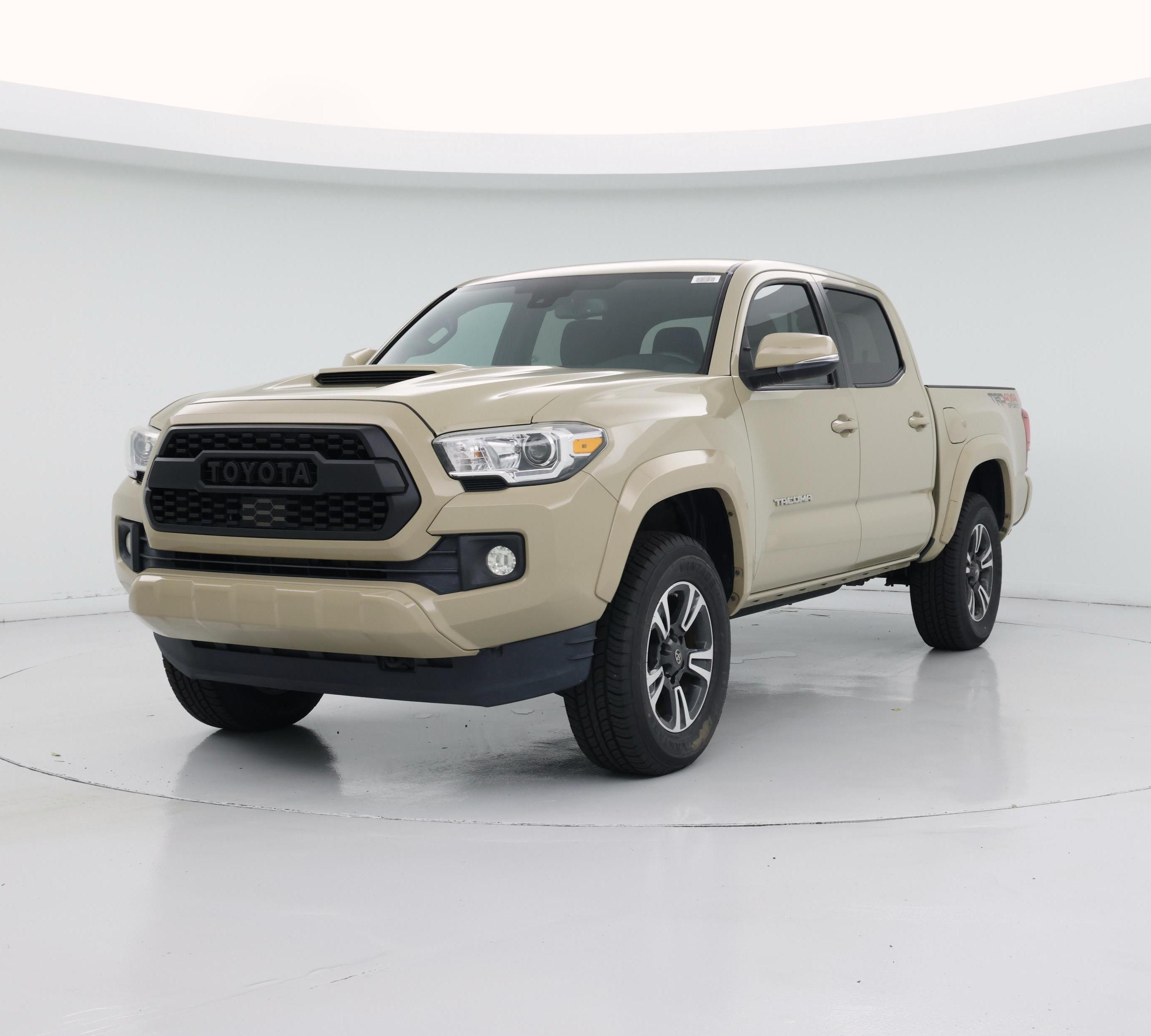 Thumbnail: 2019 Toyota Tacoma - 4