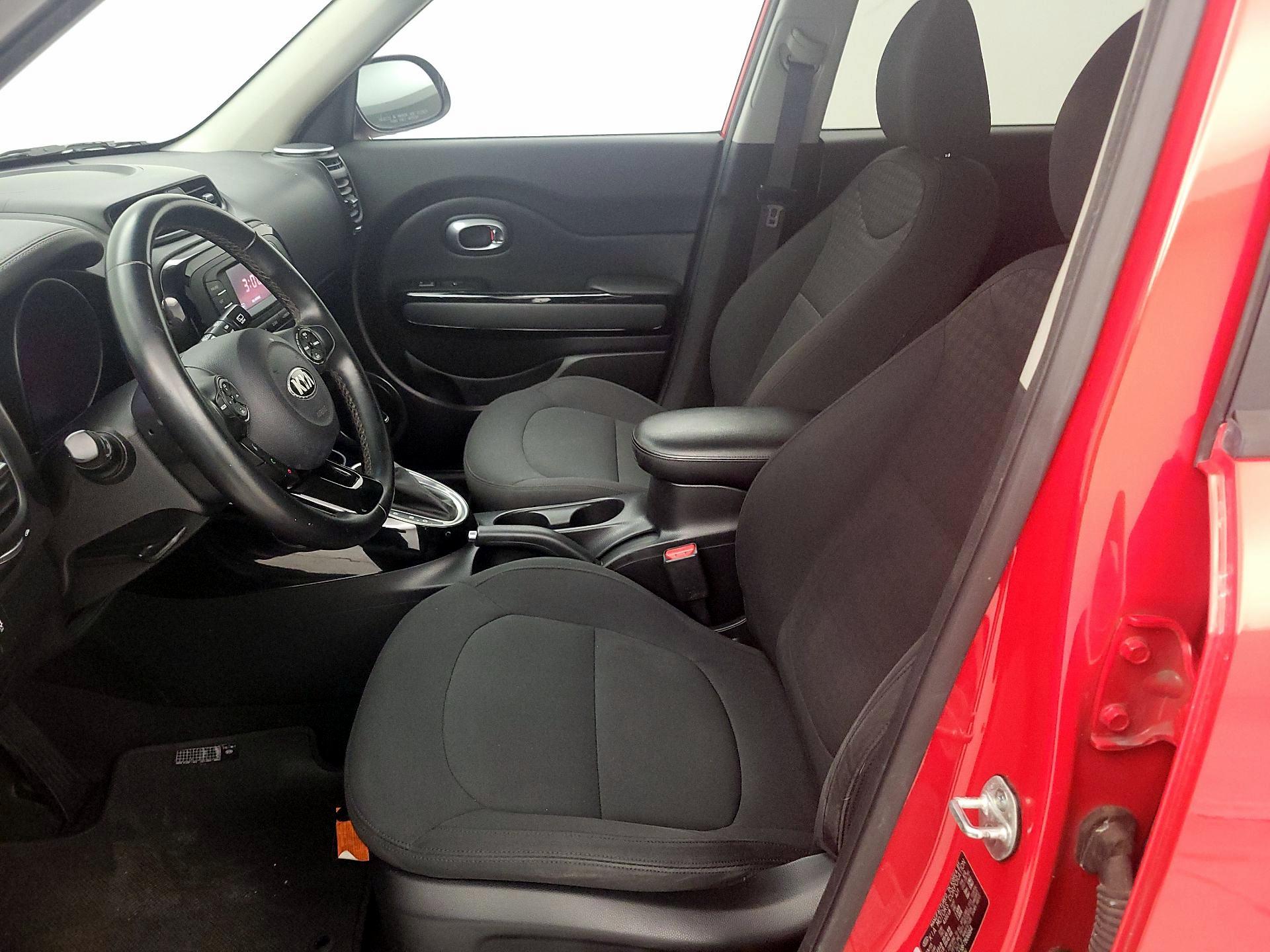 Thumbnail: 2015 Kia Soul - 11