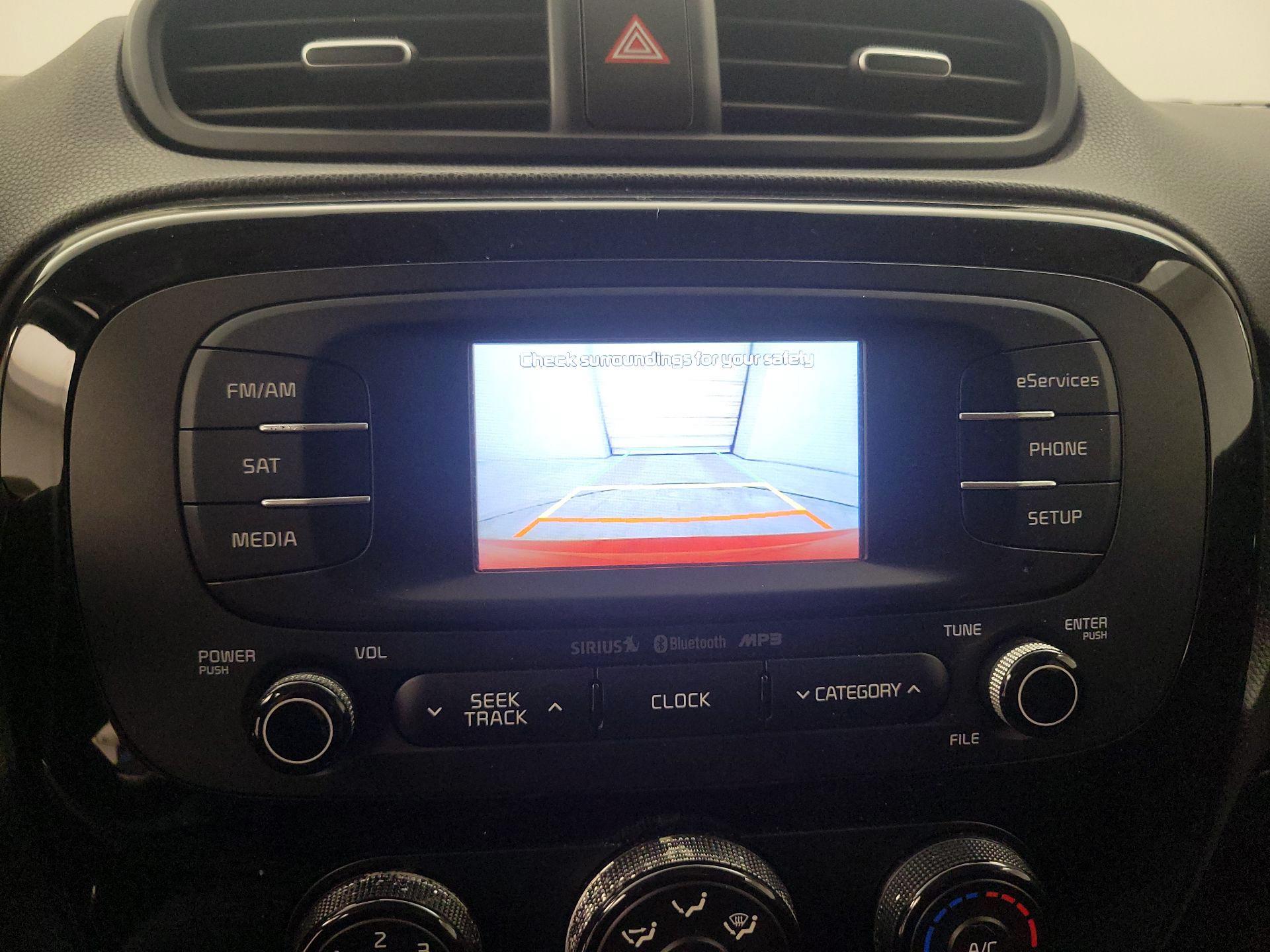 Thumbnail: 2015 Kia Soul - 14