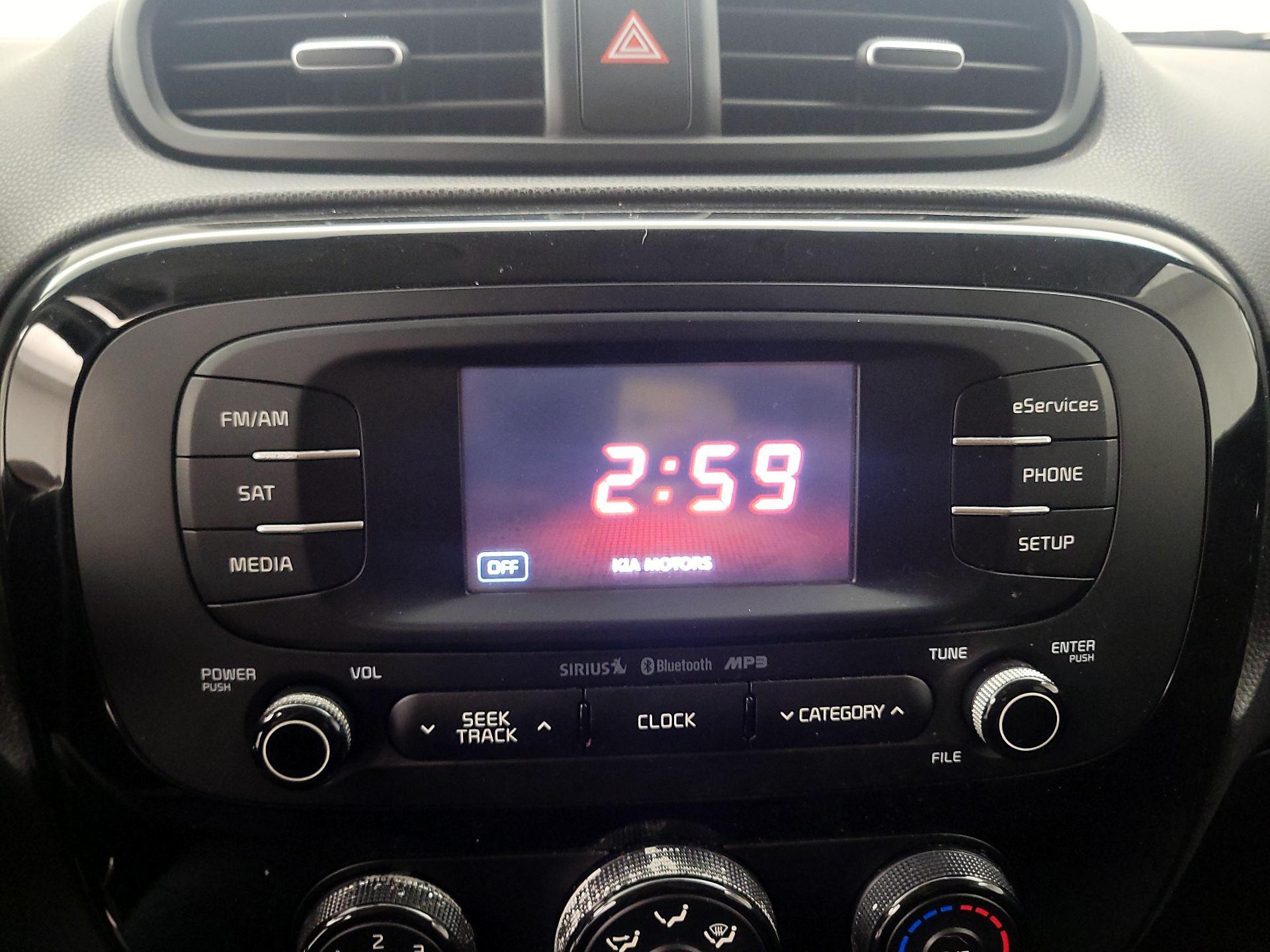 Thumbnail: 2015 Kia Soul - 15