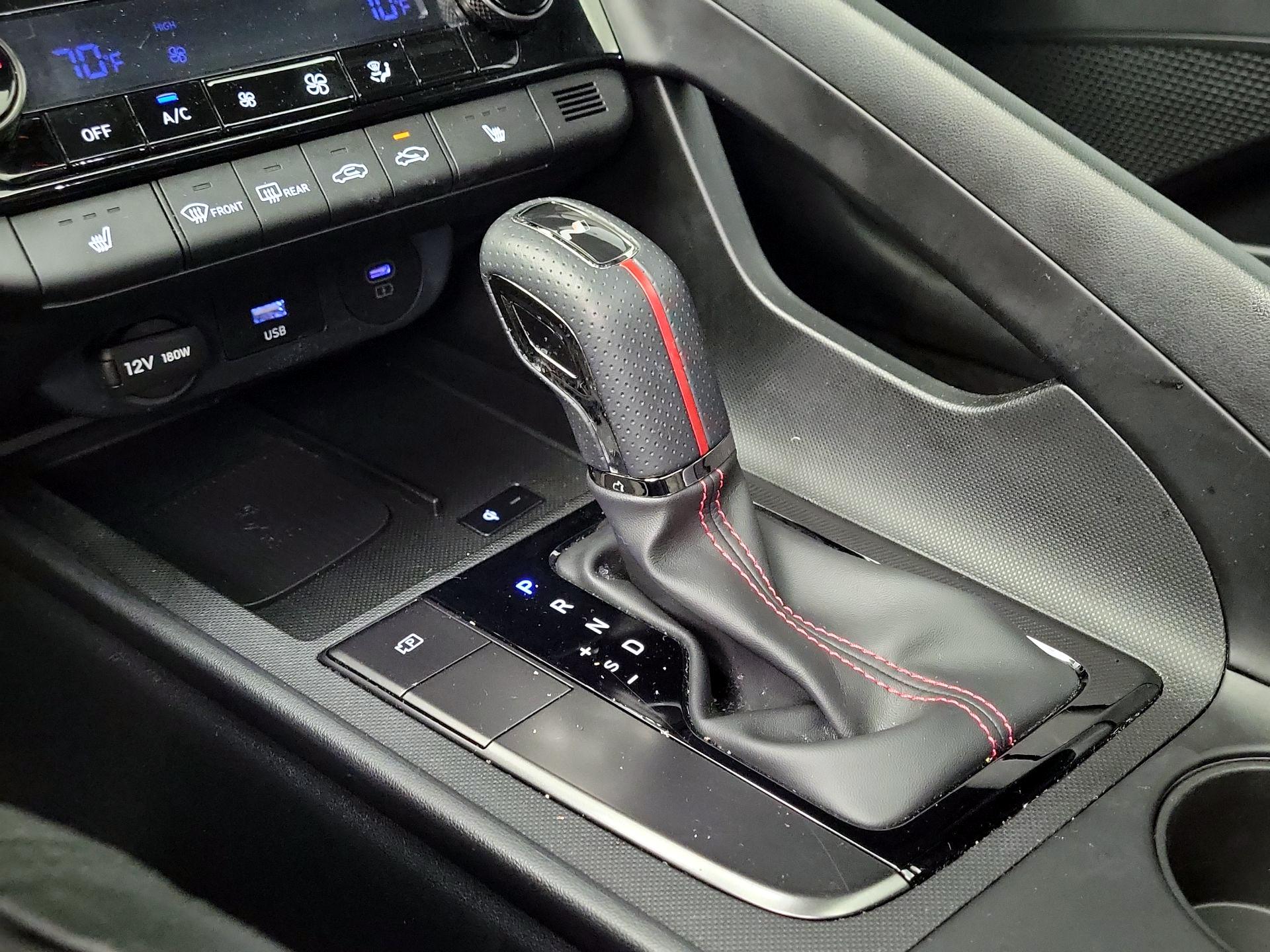 Thumbnail: 2025 Hyundai Elantra - 17