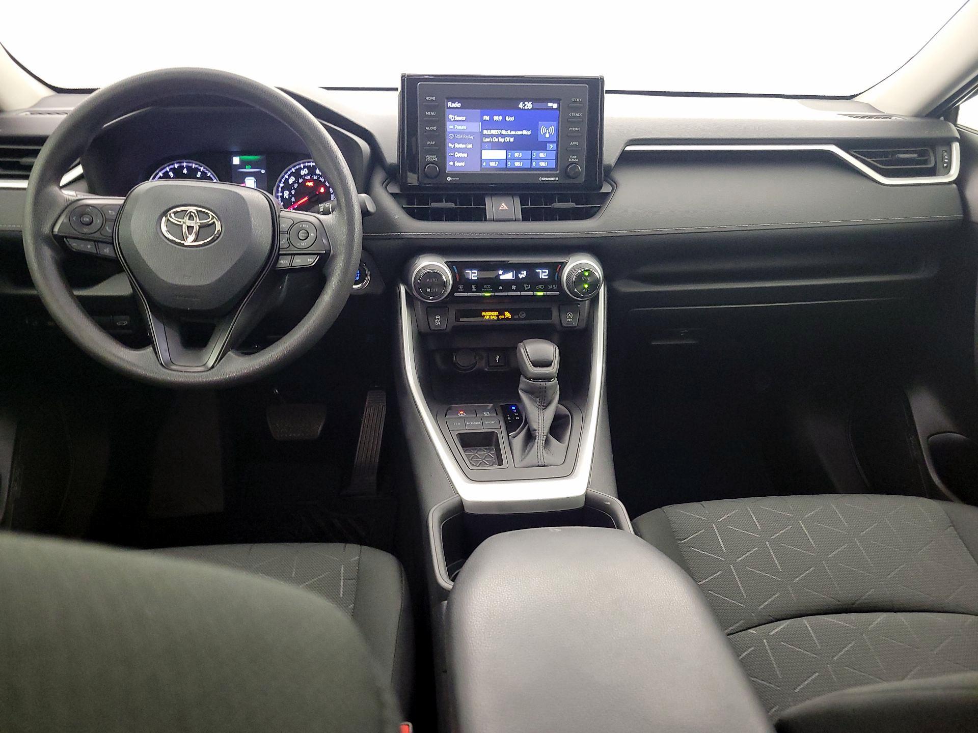 Thumbnail: 2022 Toyota RAV4 - 9