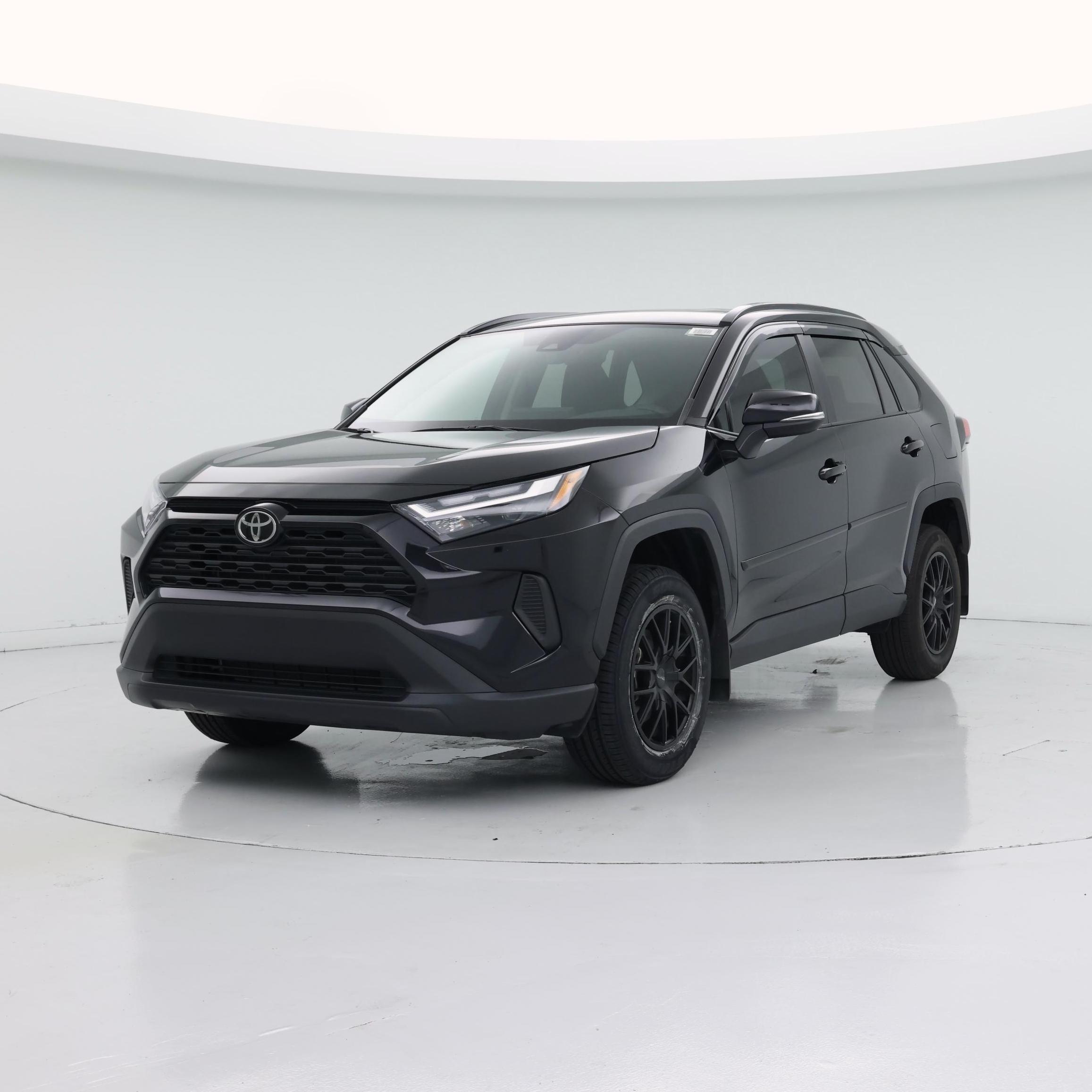 Thumbnail: 2022 Toyota RAV4 - 4