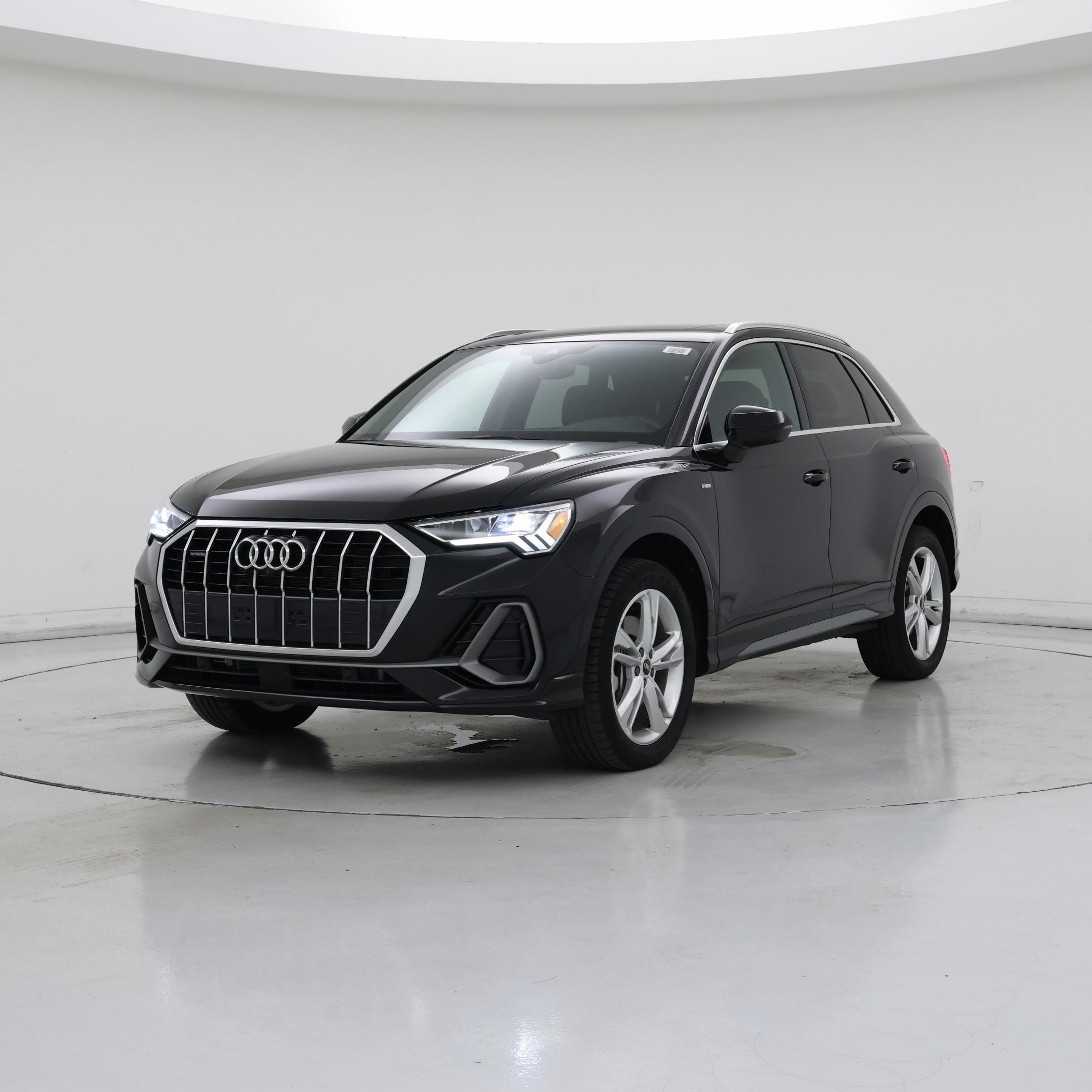 Thumbnail: 2022 Audi Q3 - 4