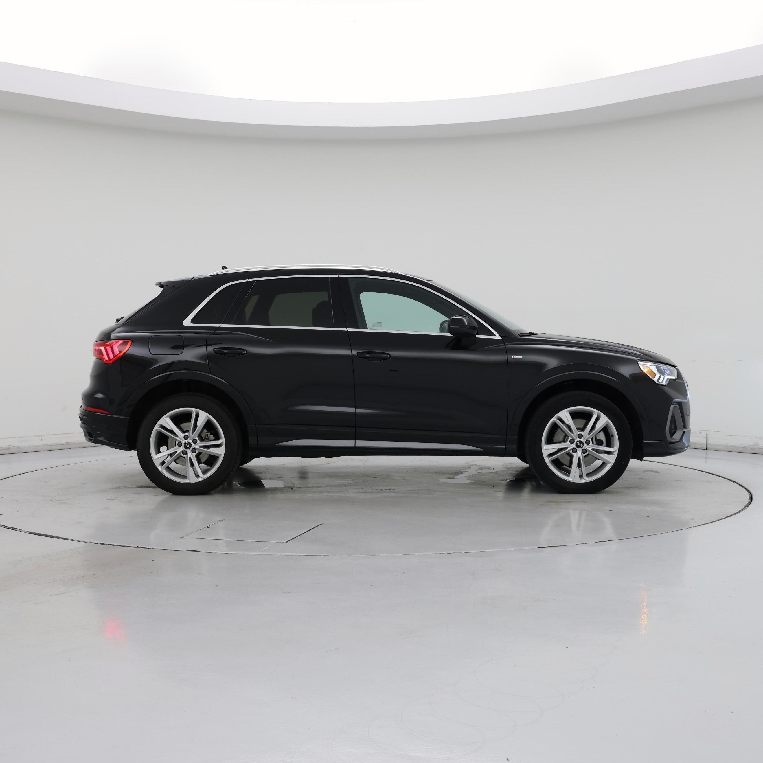Thumbnail: 2022 Audi Q3 - 7