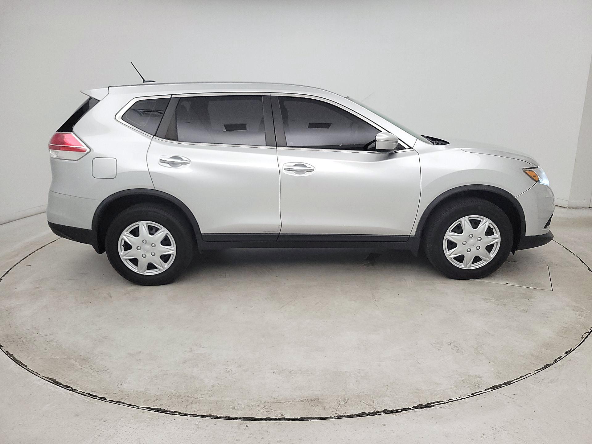 Thumbnail: 2015 Nissan Rogue - 4