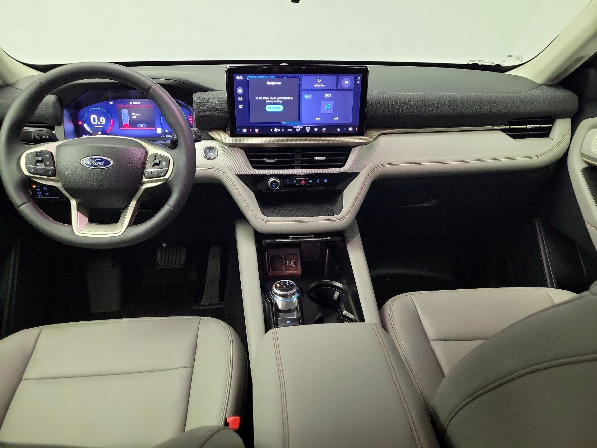 Thumbnail: 2025 Ford Explorer - 9
