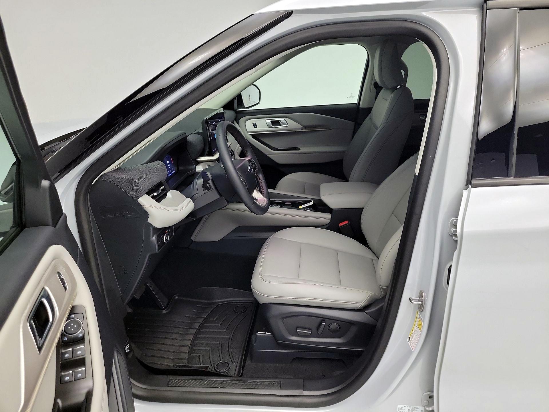 Thumbnail: 2025 Ford Explorer - 11