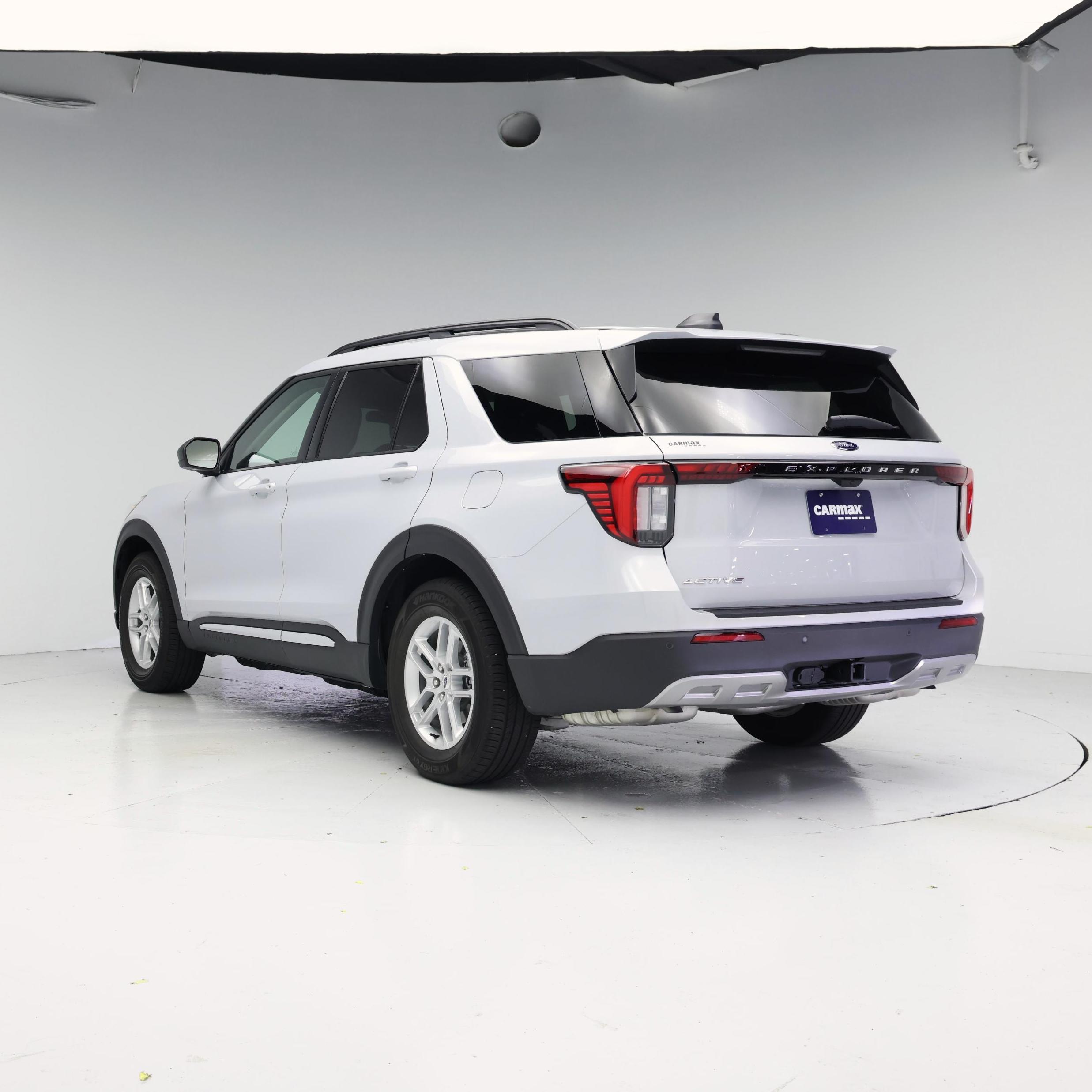 Thumbnail: 2025 Ford Explorer - 2