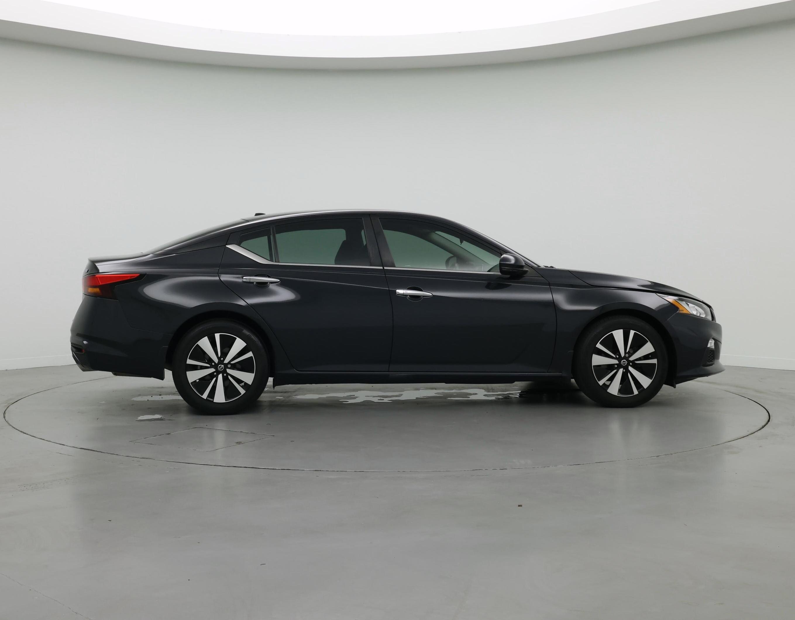Thumbnail: 2021 Nissan Altima - 7