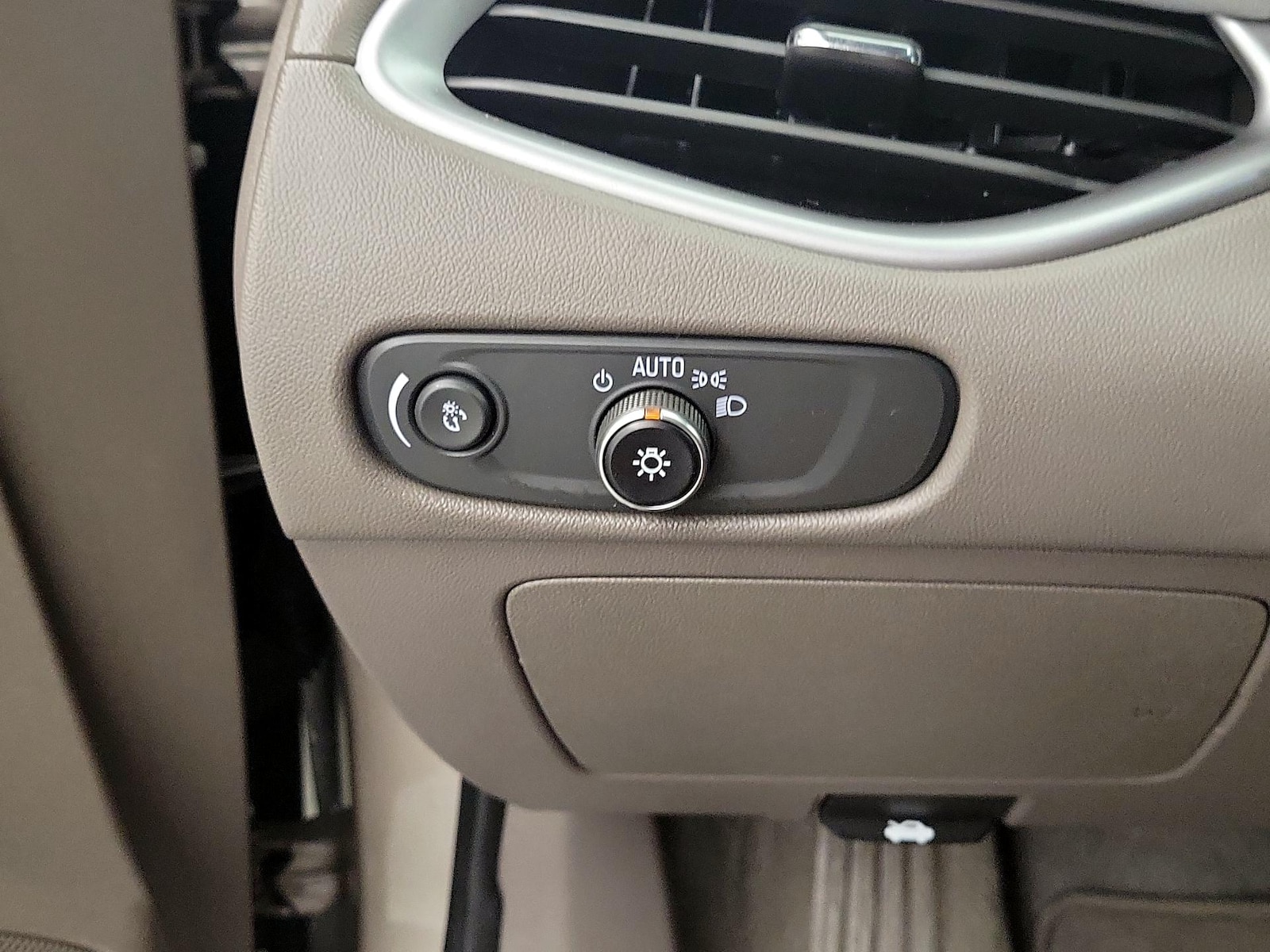 2023 Chevrolet Malibu 1LT - Photo 14