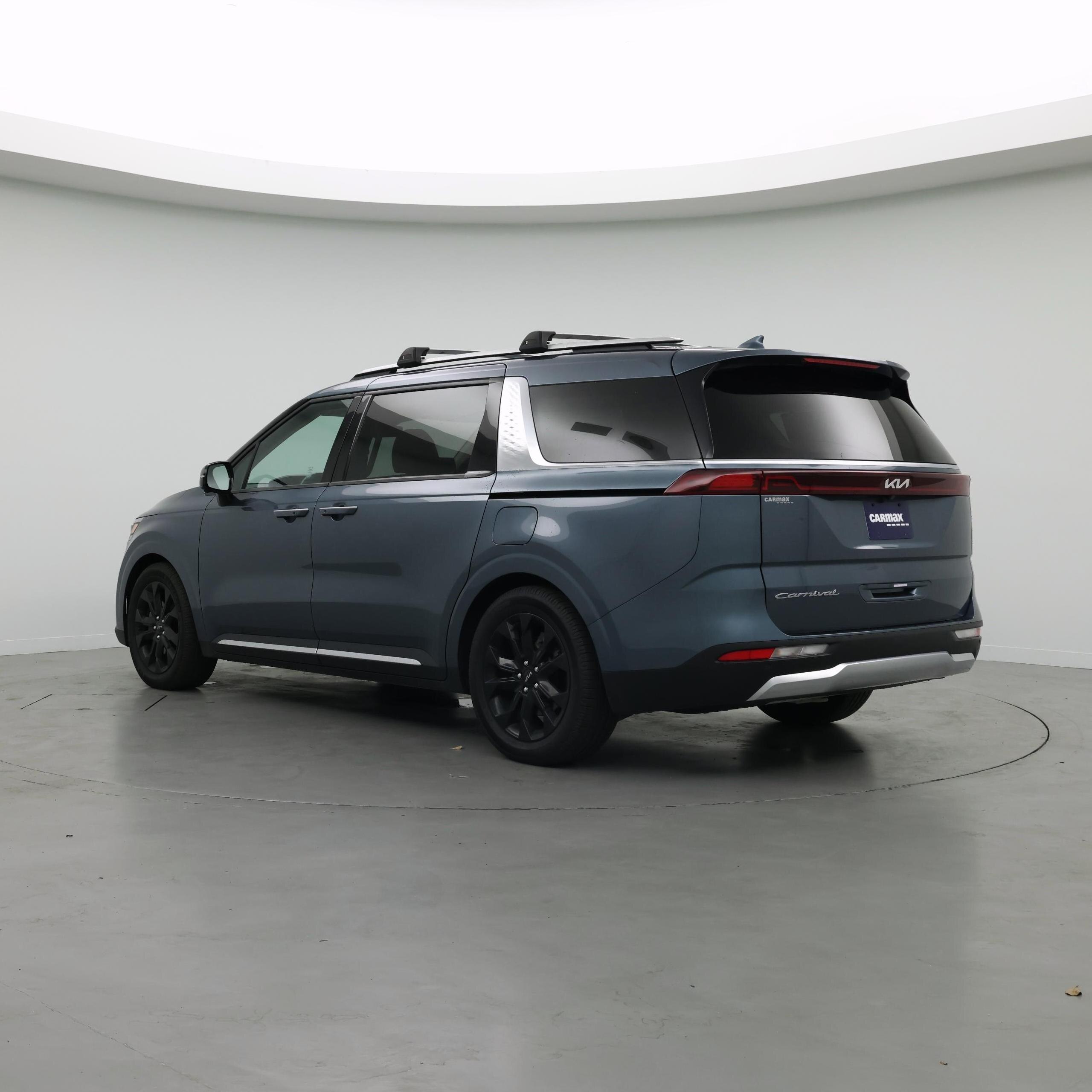 Thumbnail: 2022 Kia Carnival - 2