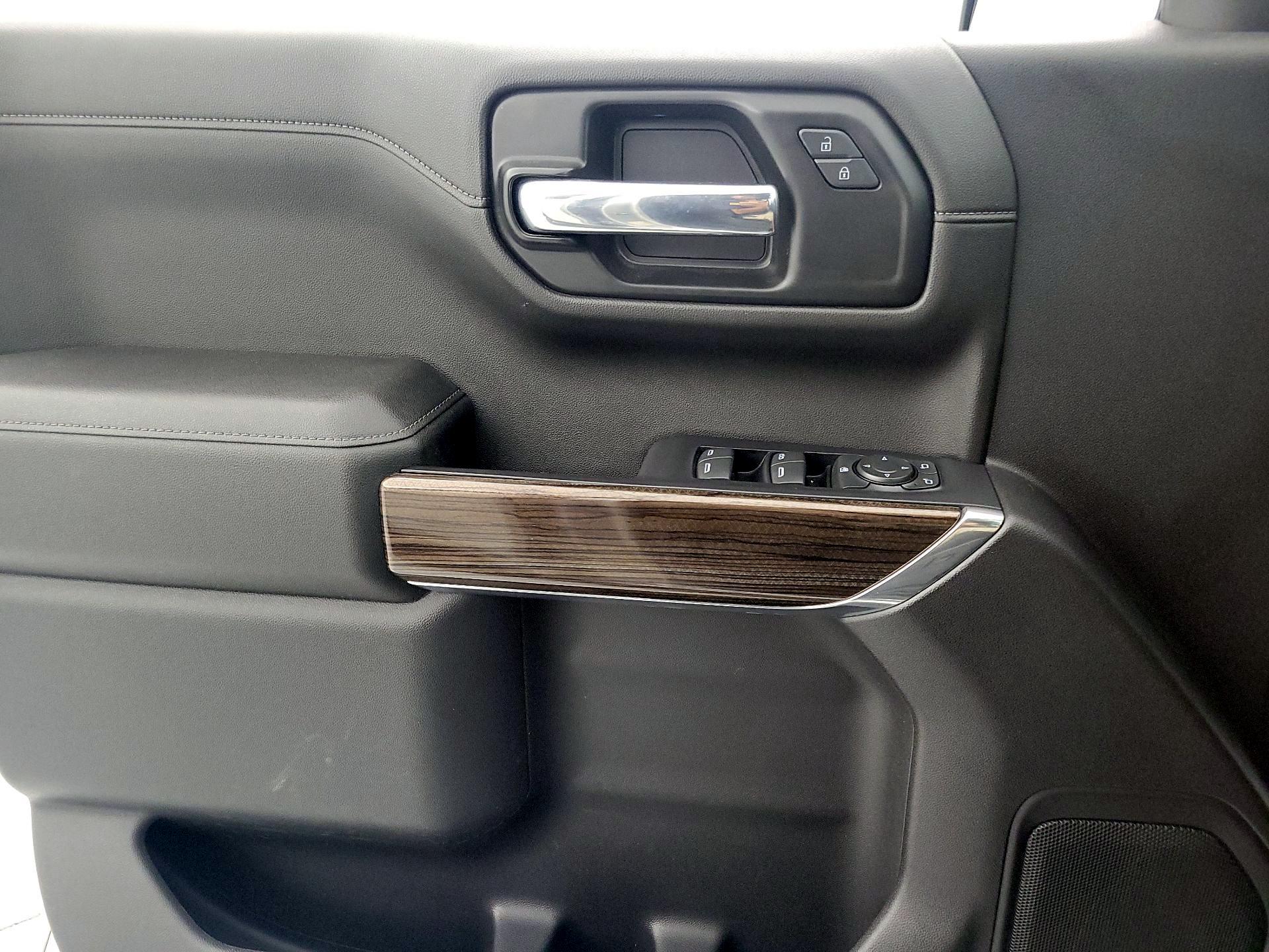 Thumbnail: 2021 Chevrolet Silverado 1500 - 12