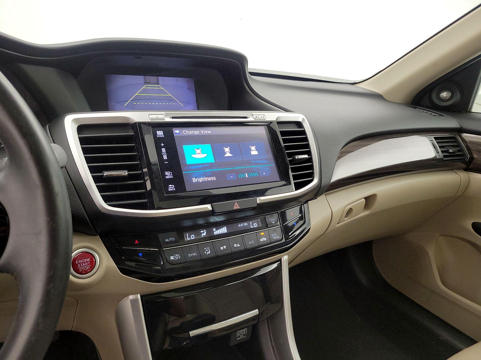 Thumbnail: 2017 Honda Accord - 14