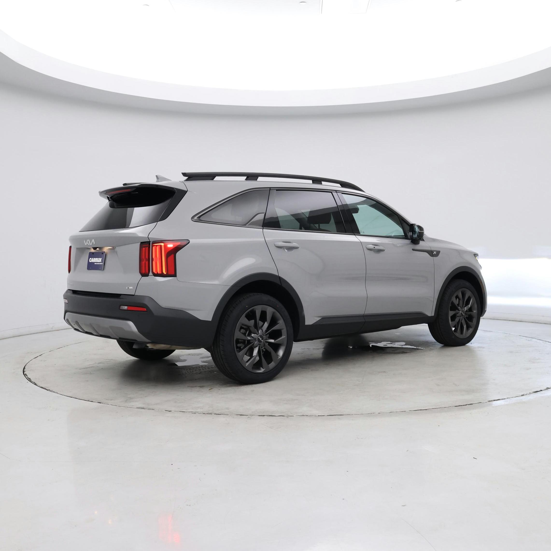 Thumbnail: 2023 Kia Sorento - 6