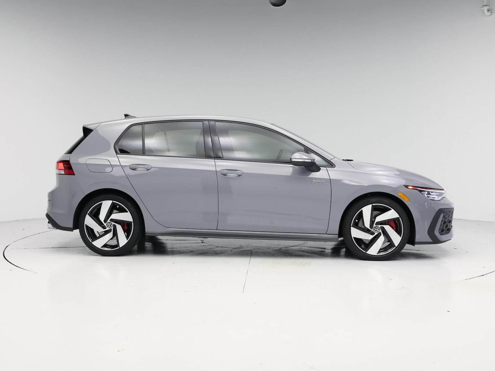 2026 Volkswagen Golf GTI S - Photo 8