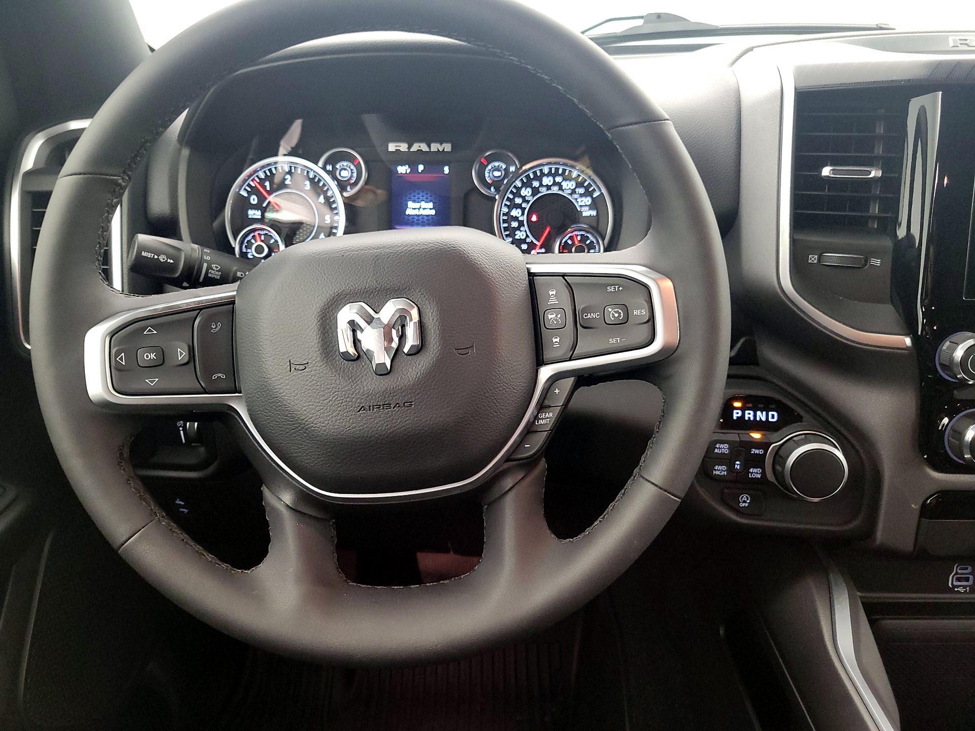 Thumbnail: 2025 RAM 1500 - 10