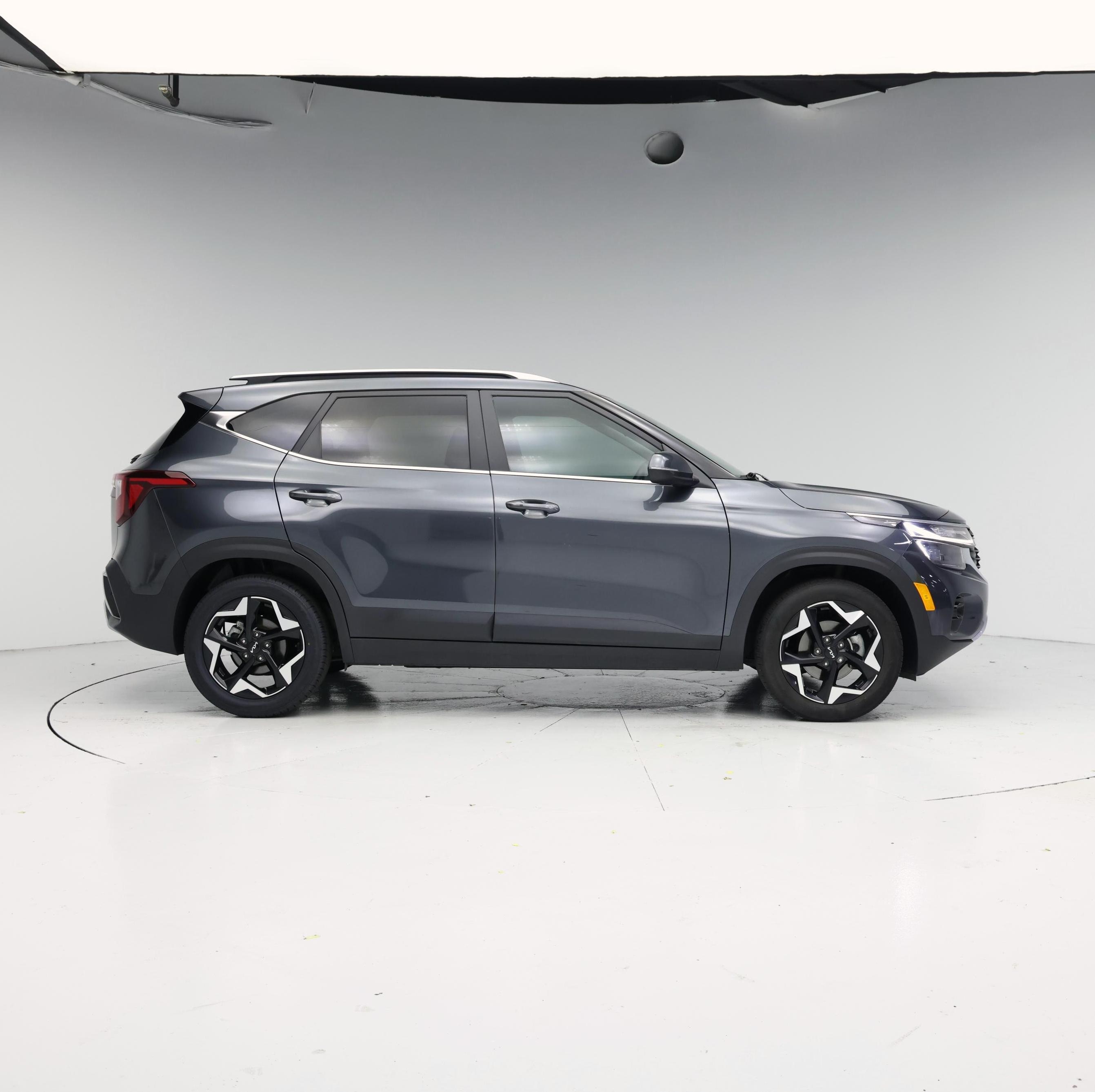 Thumbnail: 2024 Kia Seltos - 7