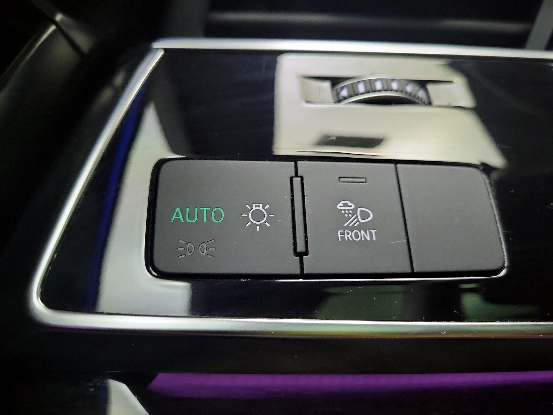 Thumbnail: 2025 Audi Q7 - 13