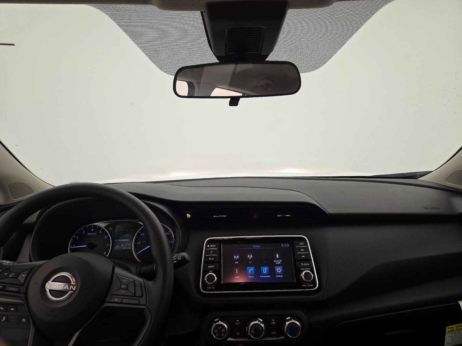 2025 Nissan KICKS PLAY Base - Photo 10