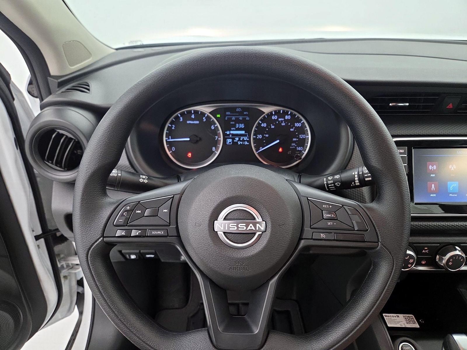 2025 Nissan KICKS PLAY Base - Photo 11