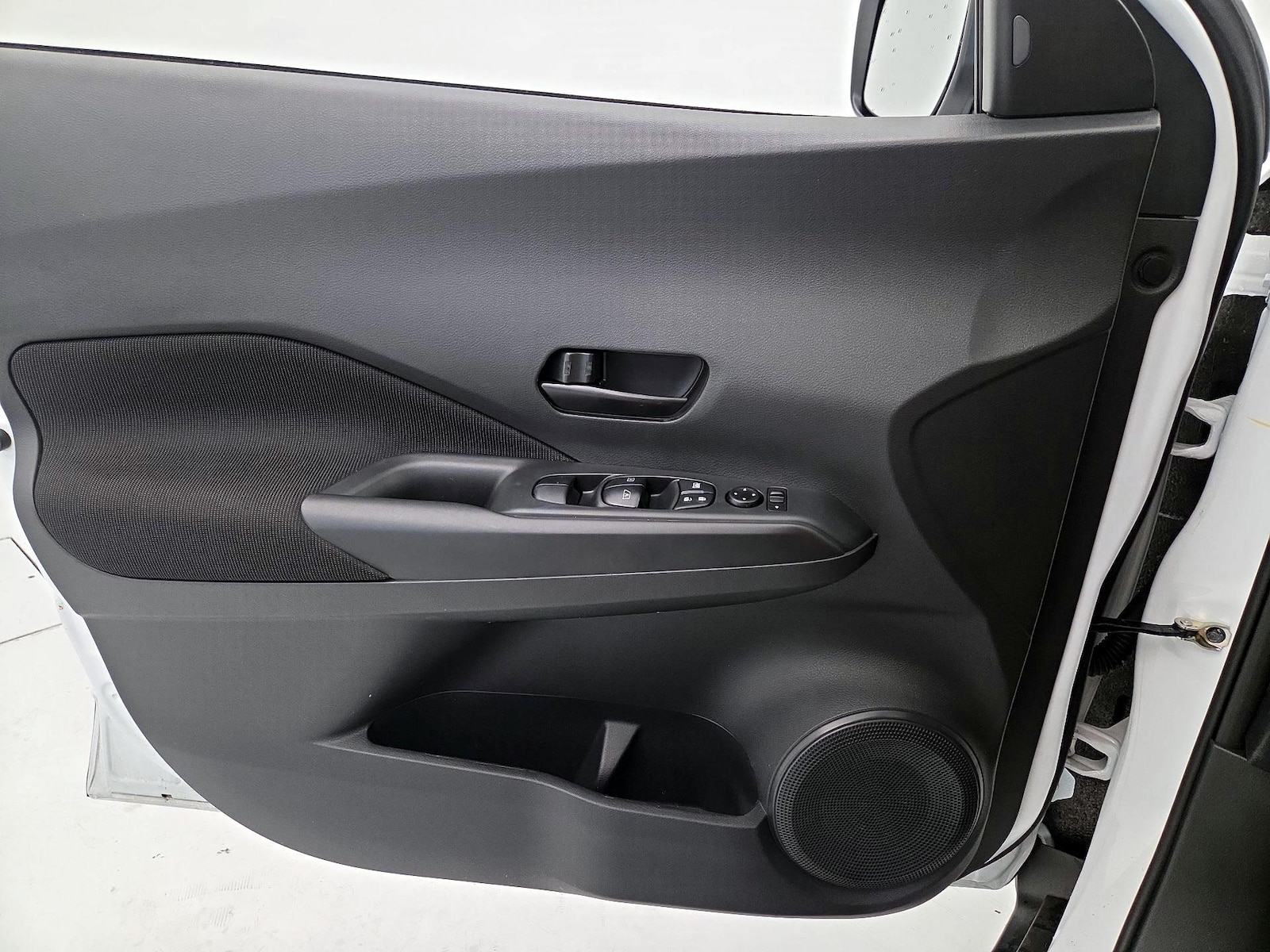 2025 Nissan KICKS PLAY Base - Photo 13