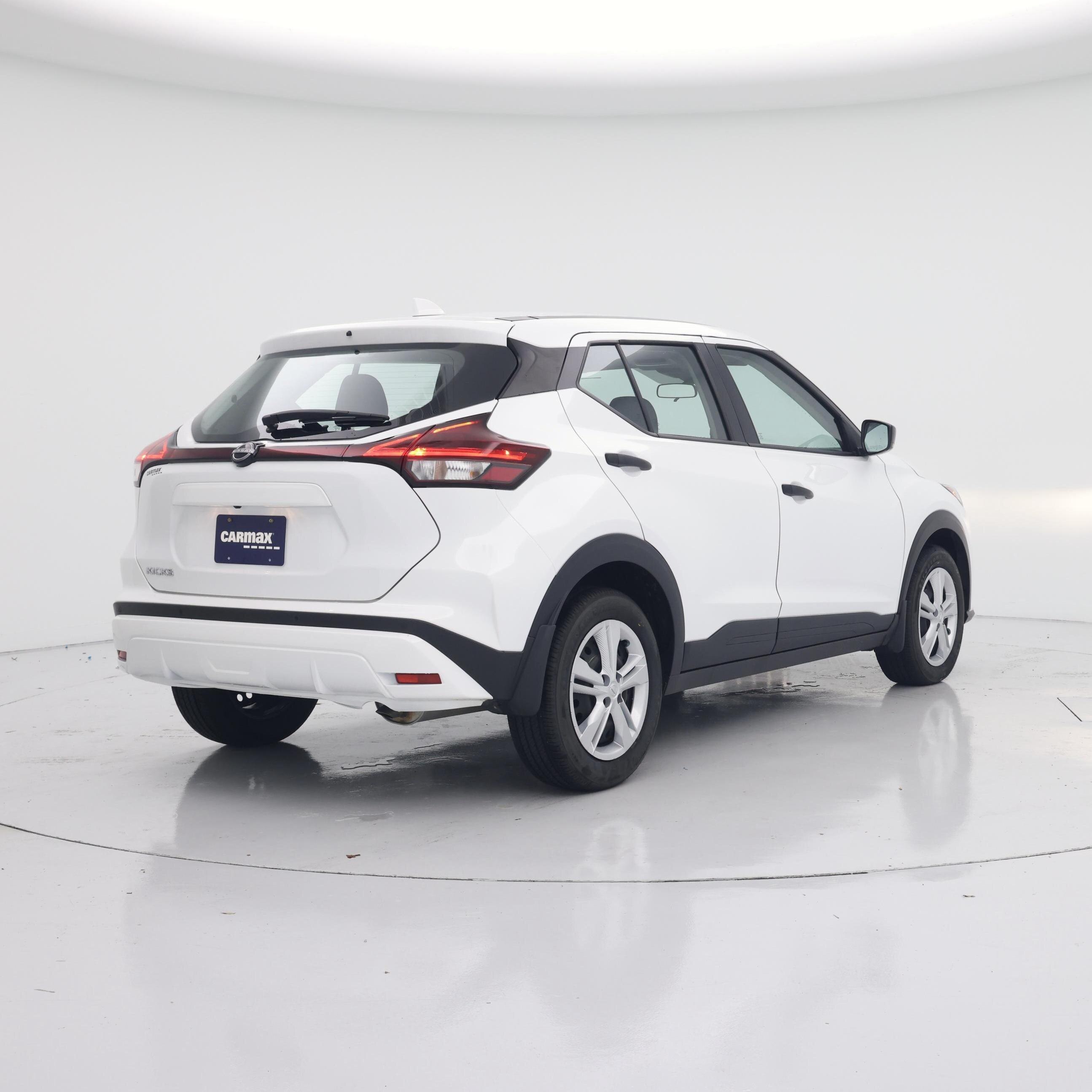 Thumbnail: 2025 Nissan Kicks - 8