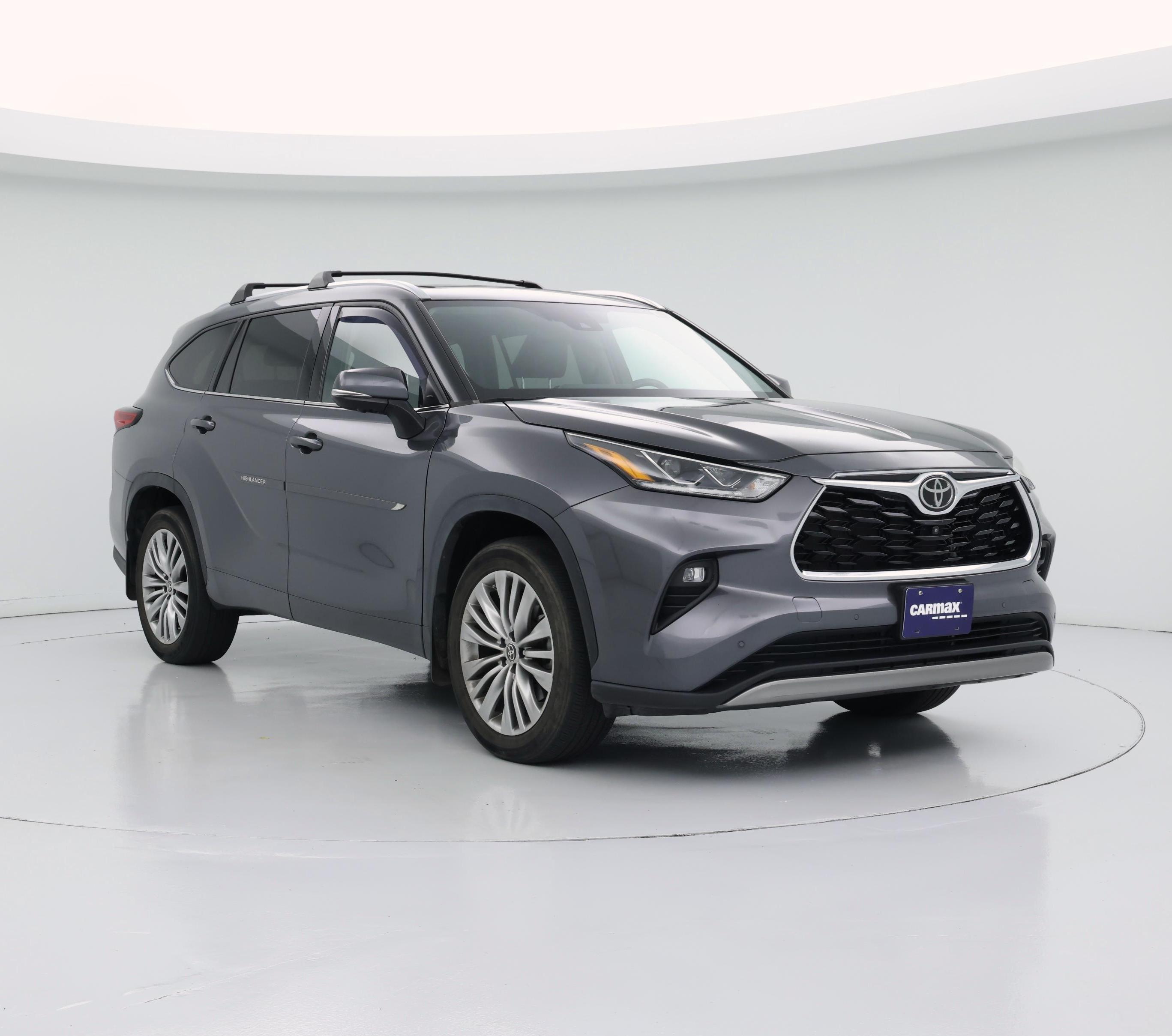 Gray 2023 Toyota Highlander SUV / Crossover Front-Wheel Drive Automatic